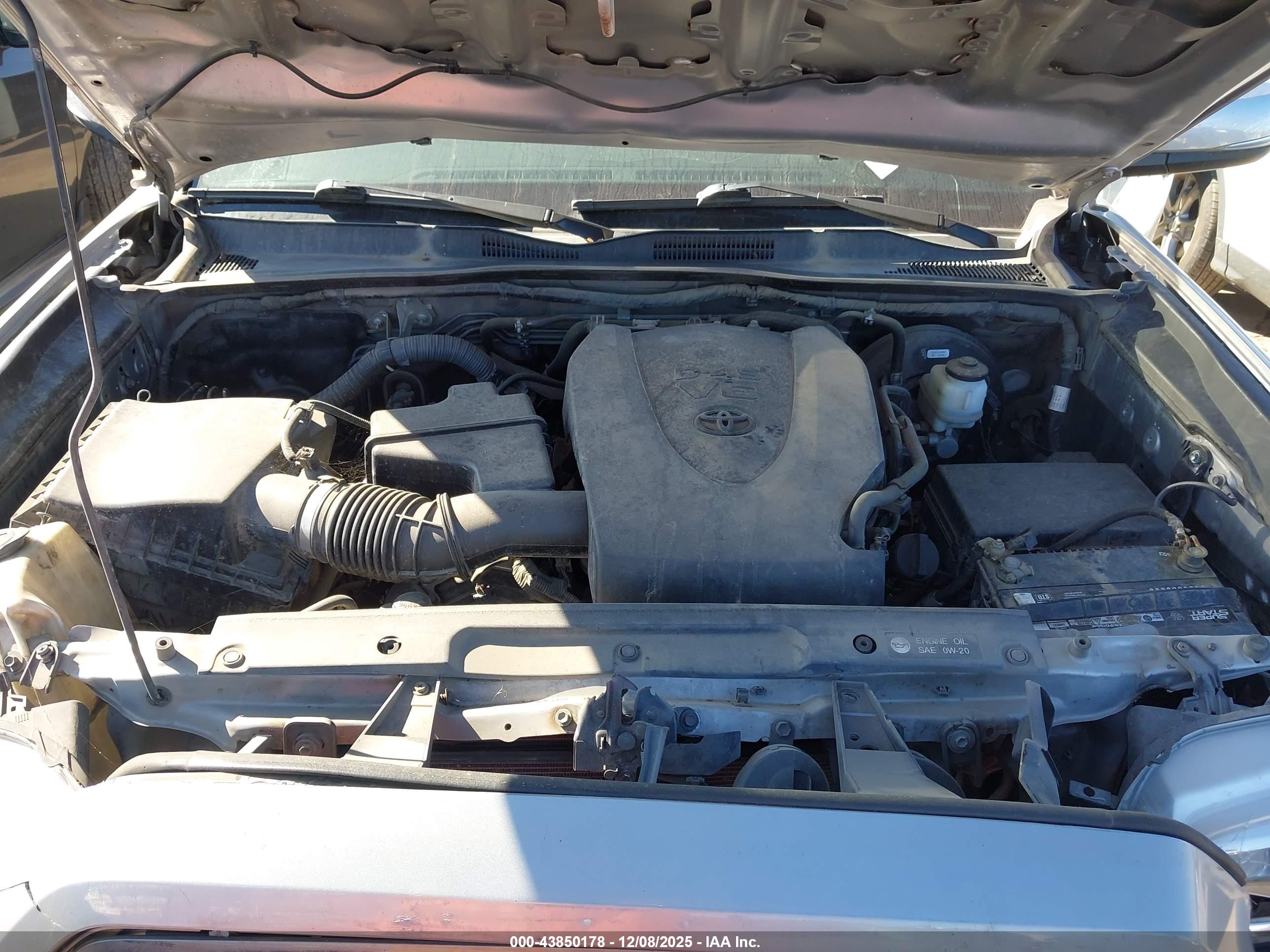 TOYOTA TACOMA image 10