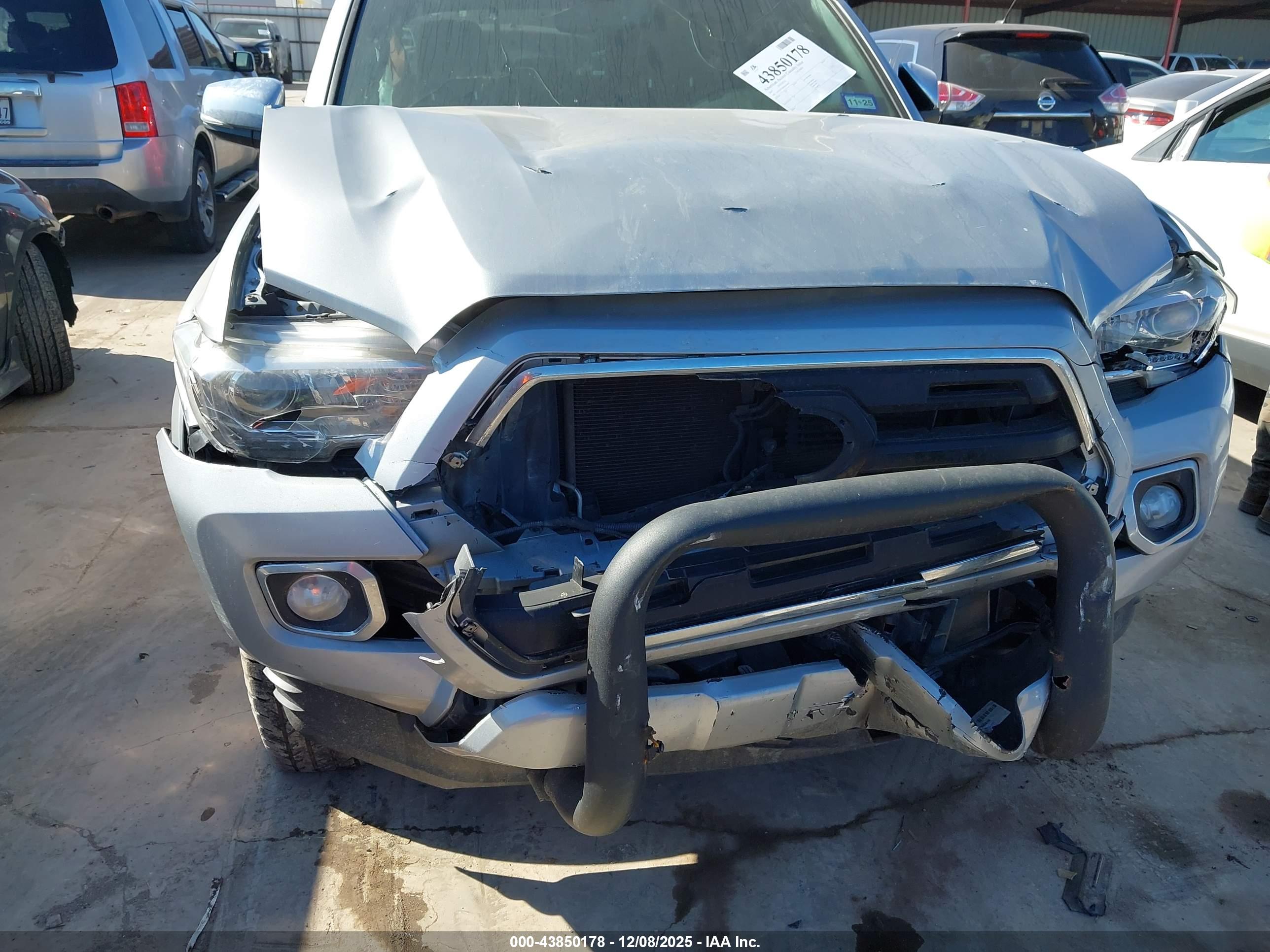 TOYOTA TACOMA image 6