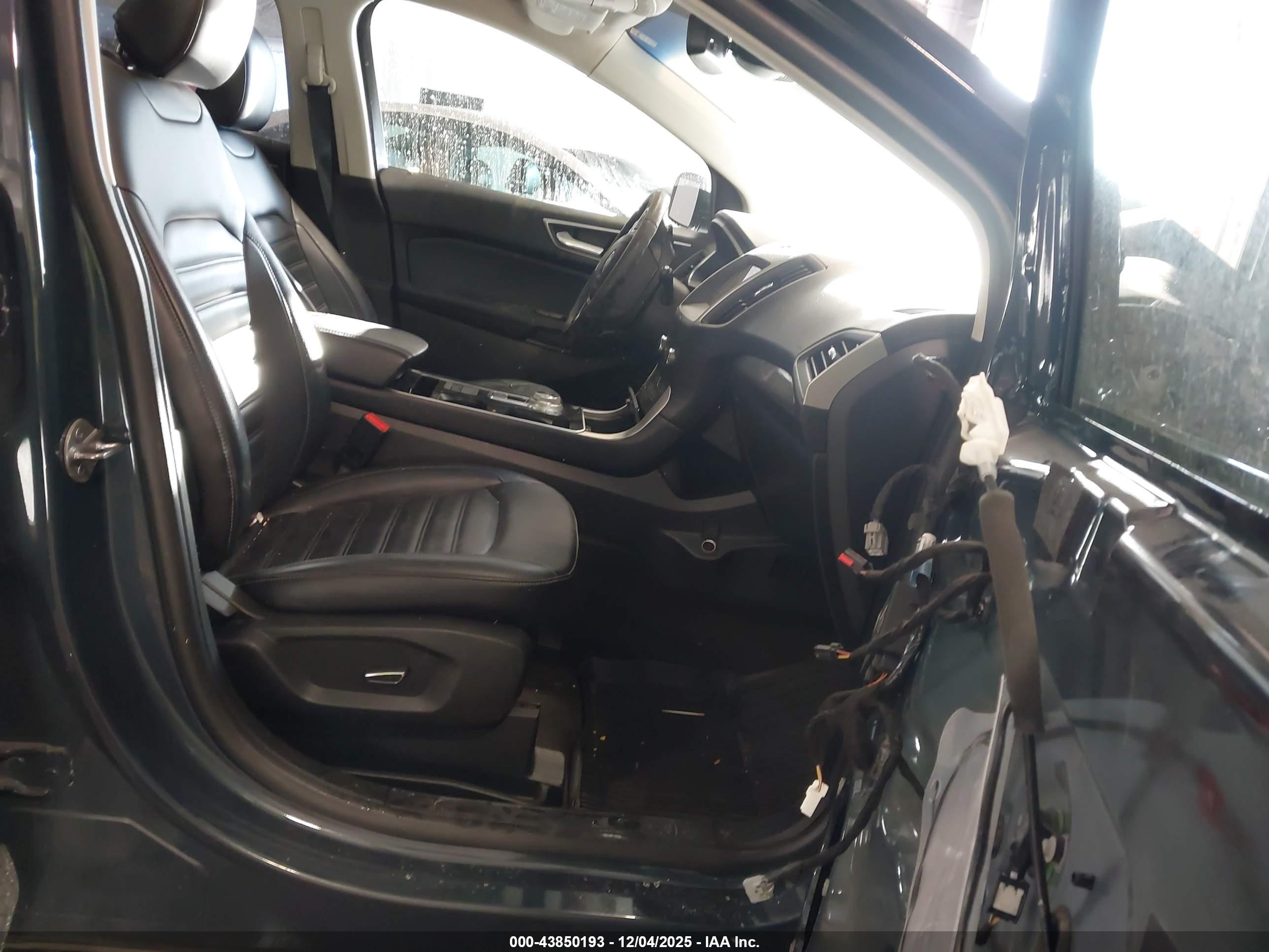 FORD EDGE image 5