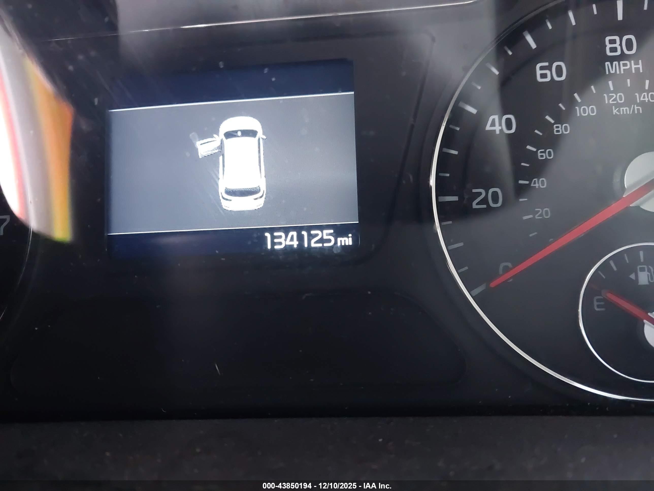 KIA SORENTO image 7