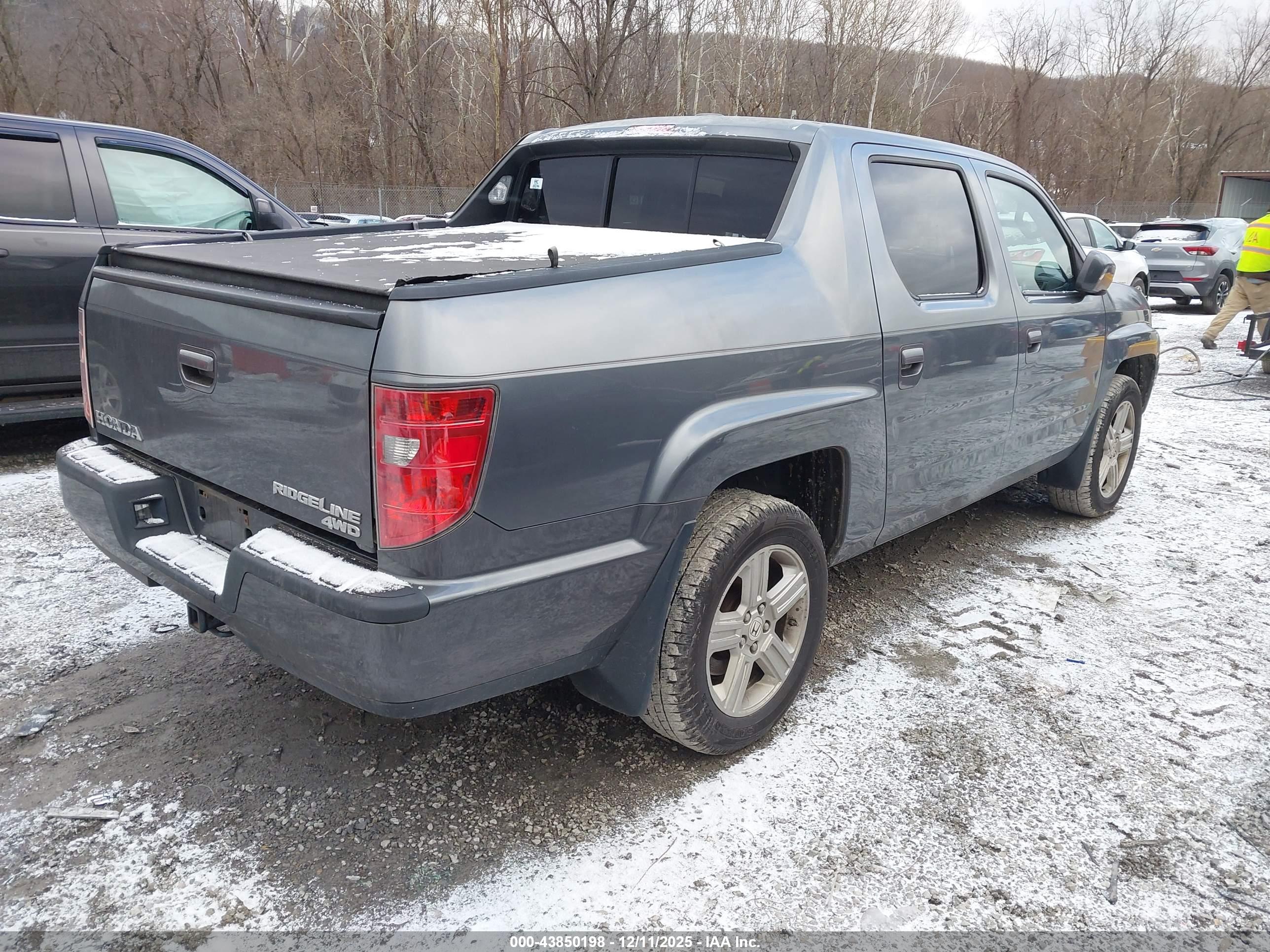 HONDA RIDGELINE image 4