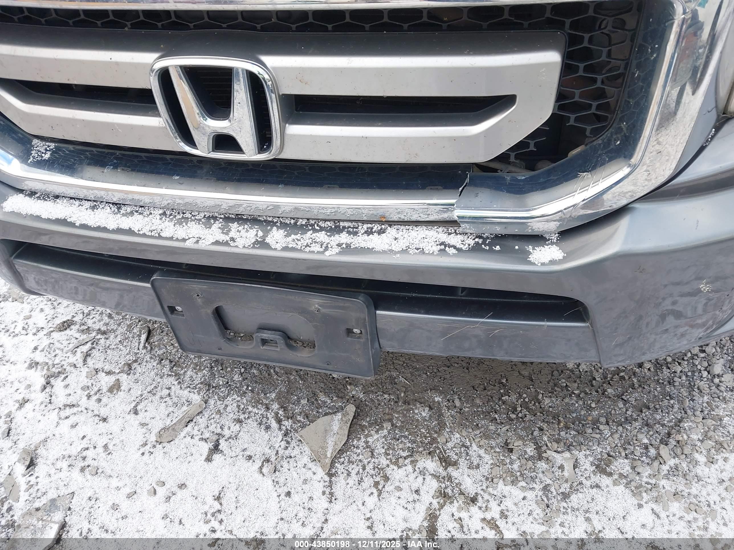 HONDA RIDGELINE image 6