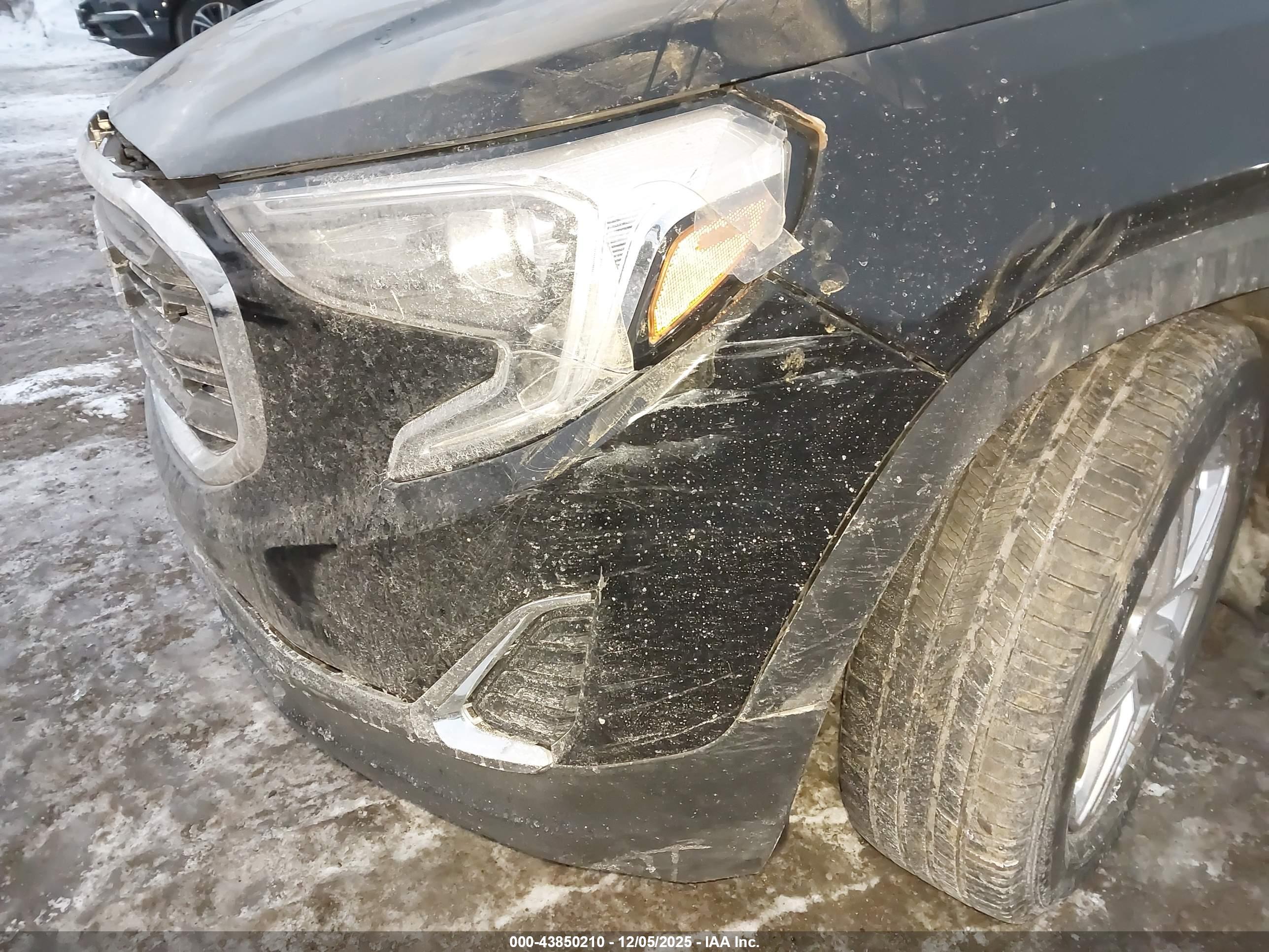 GMC TERRAIN image 6