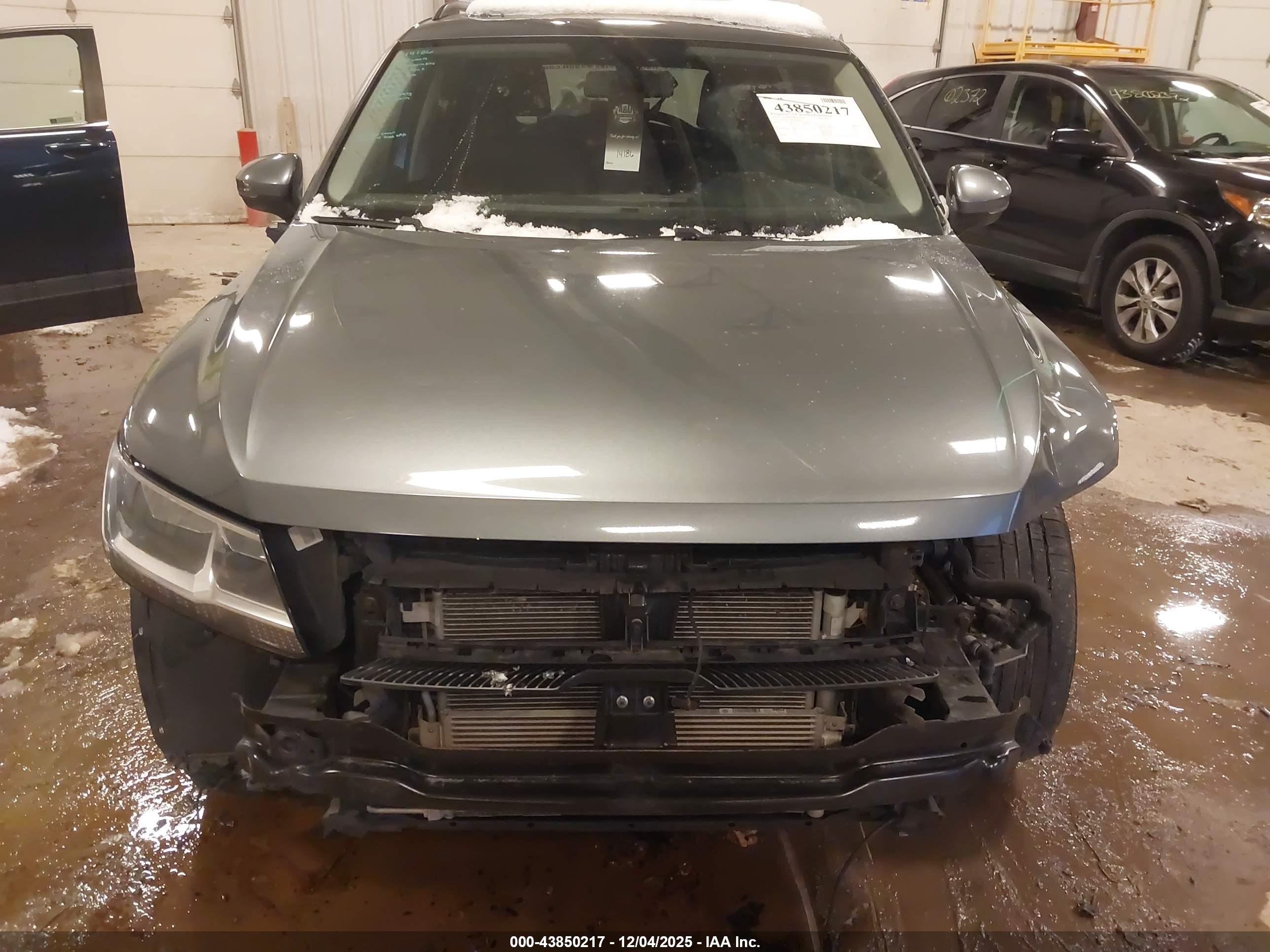 VOLKSWAGEN TIGUAN image 6