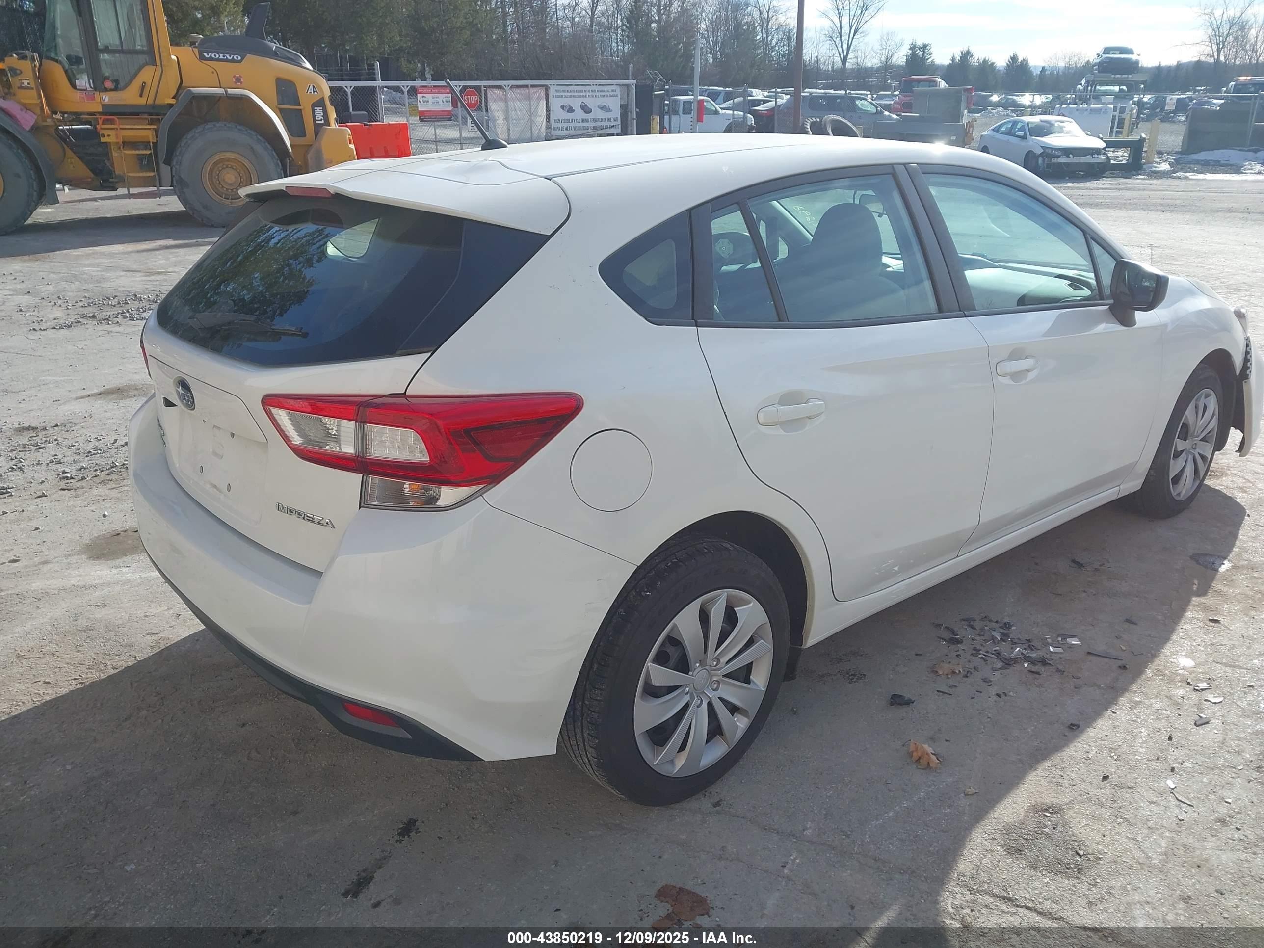SUBARU IMPREZA image 4