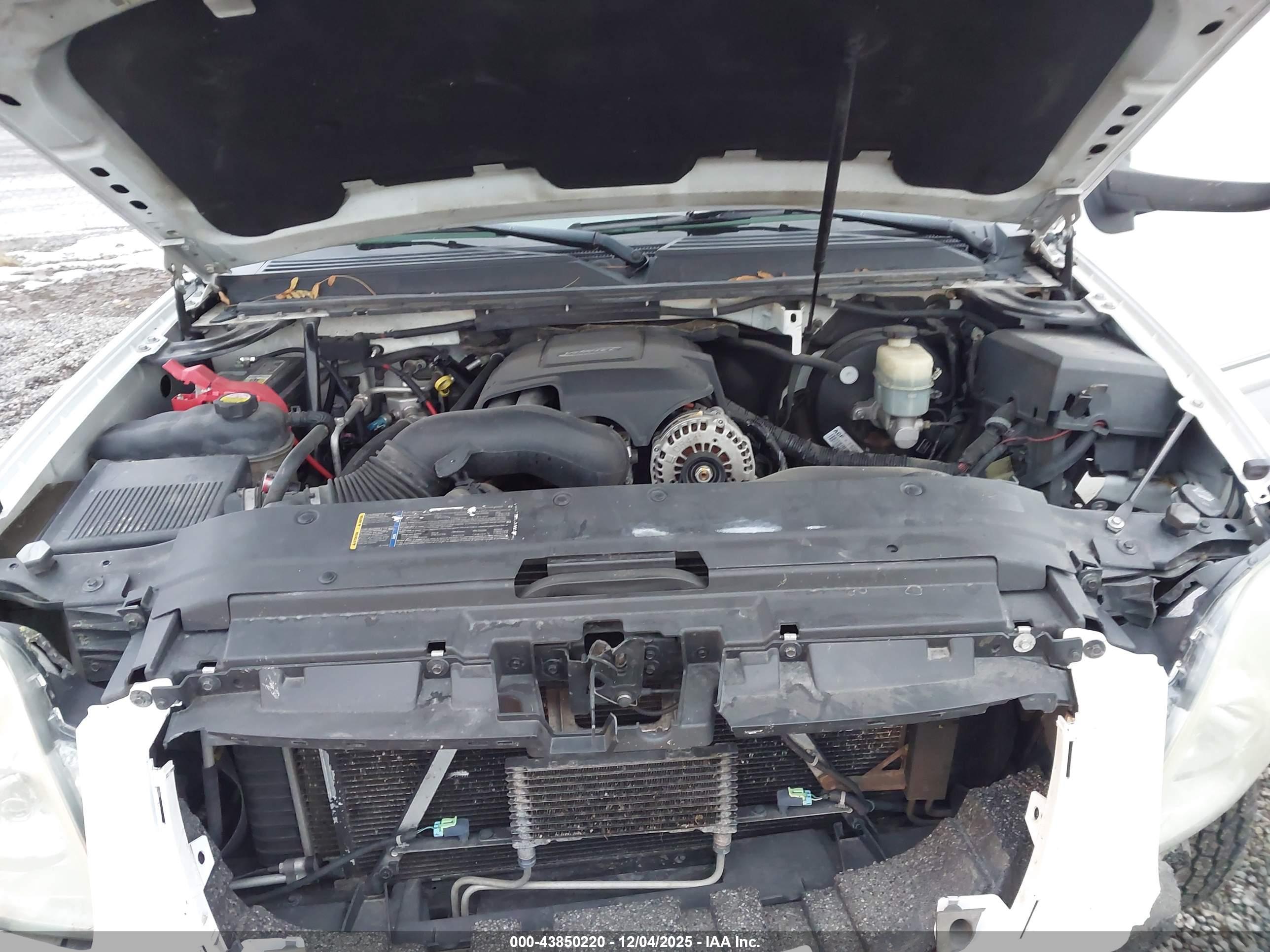 GMC YUKON image 10