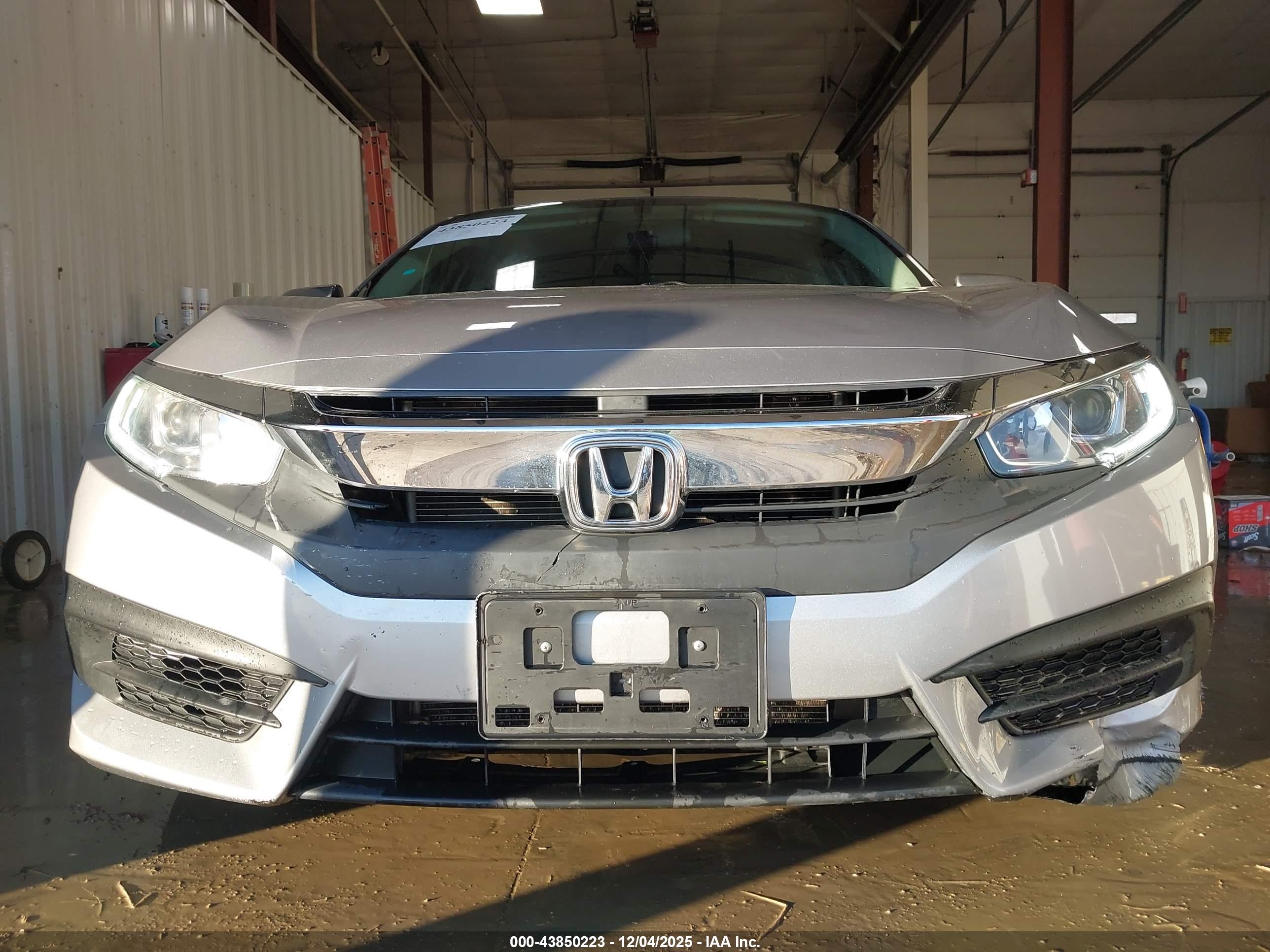HONDA CIVIC image 6