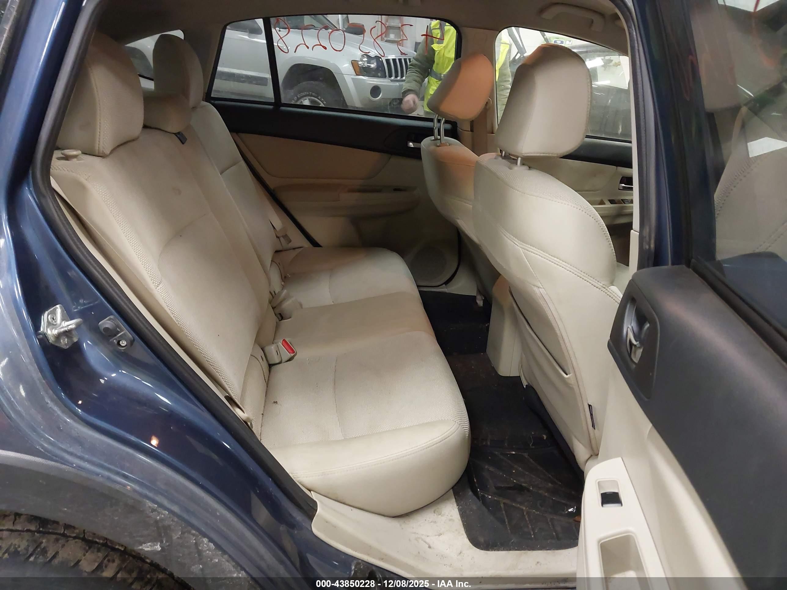 SUBARU XV image 8
