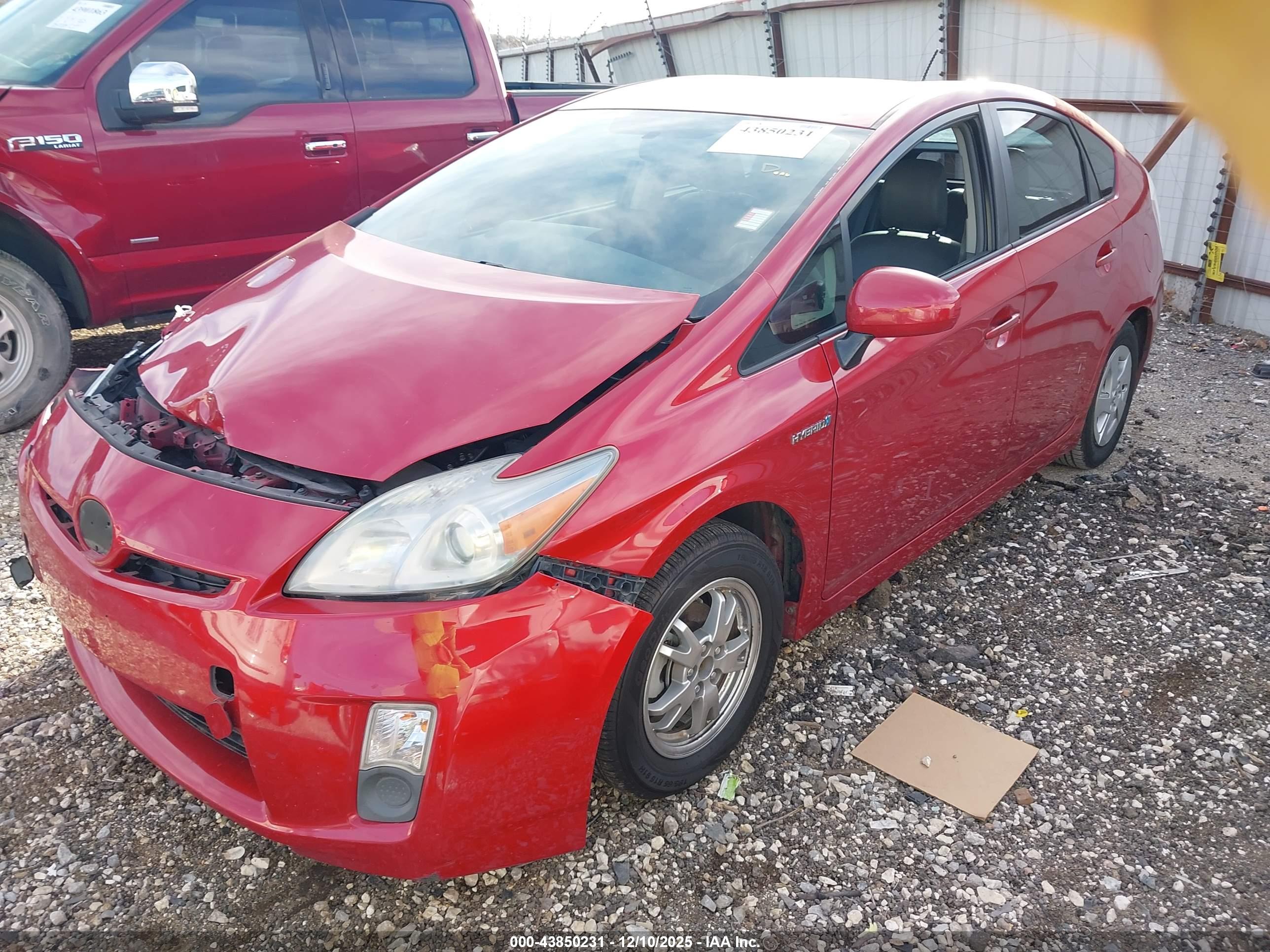 TOYOTA PRIUS image 2