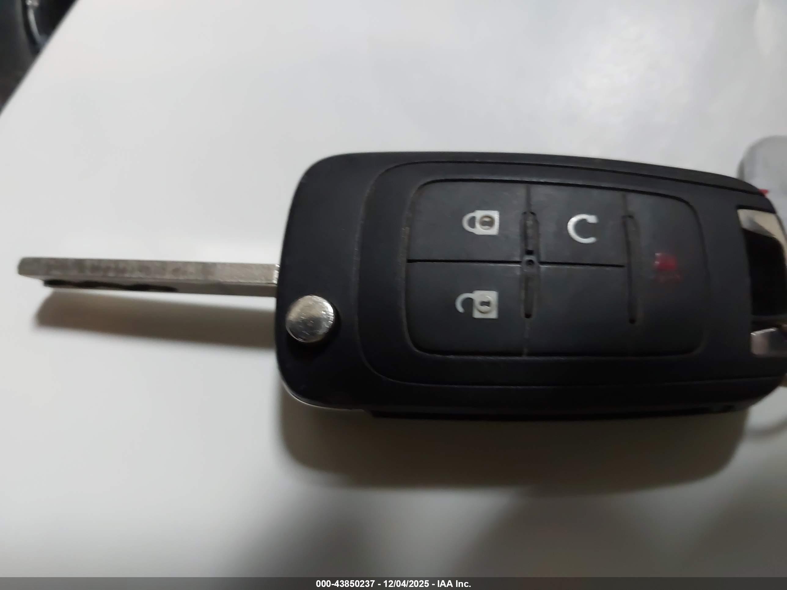 CHEVROLET EQUINOX image 11