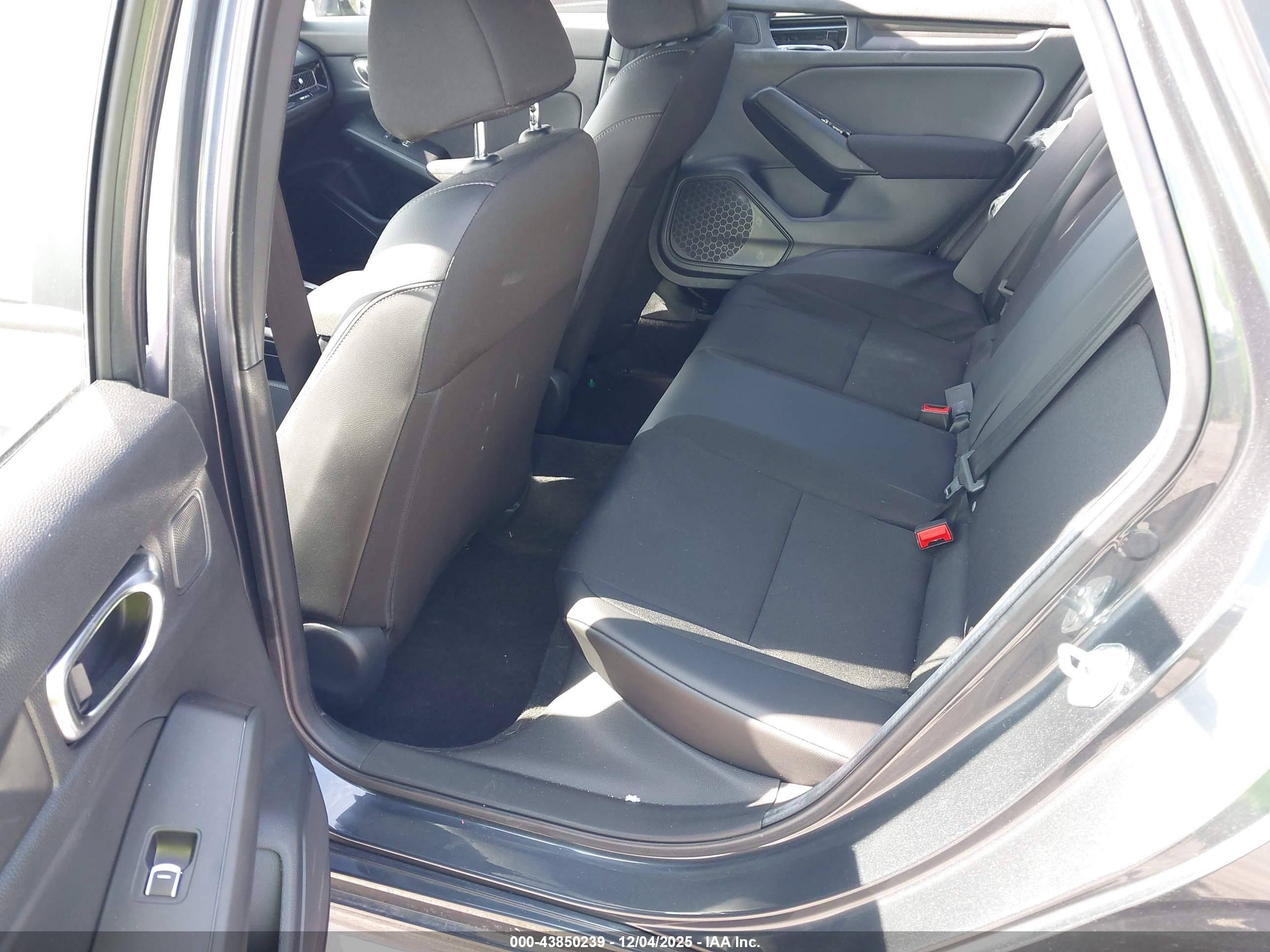 HONDA CIVIC image 8