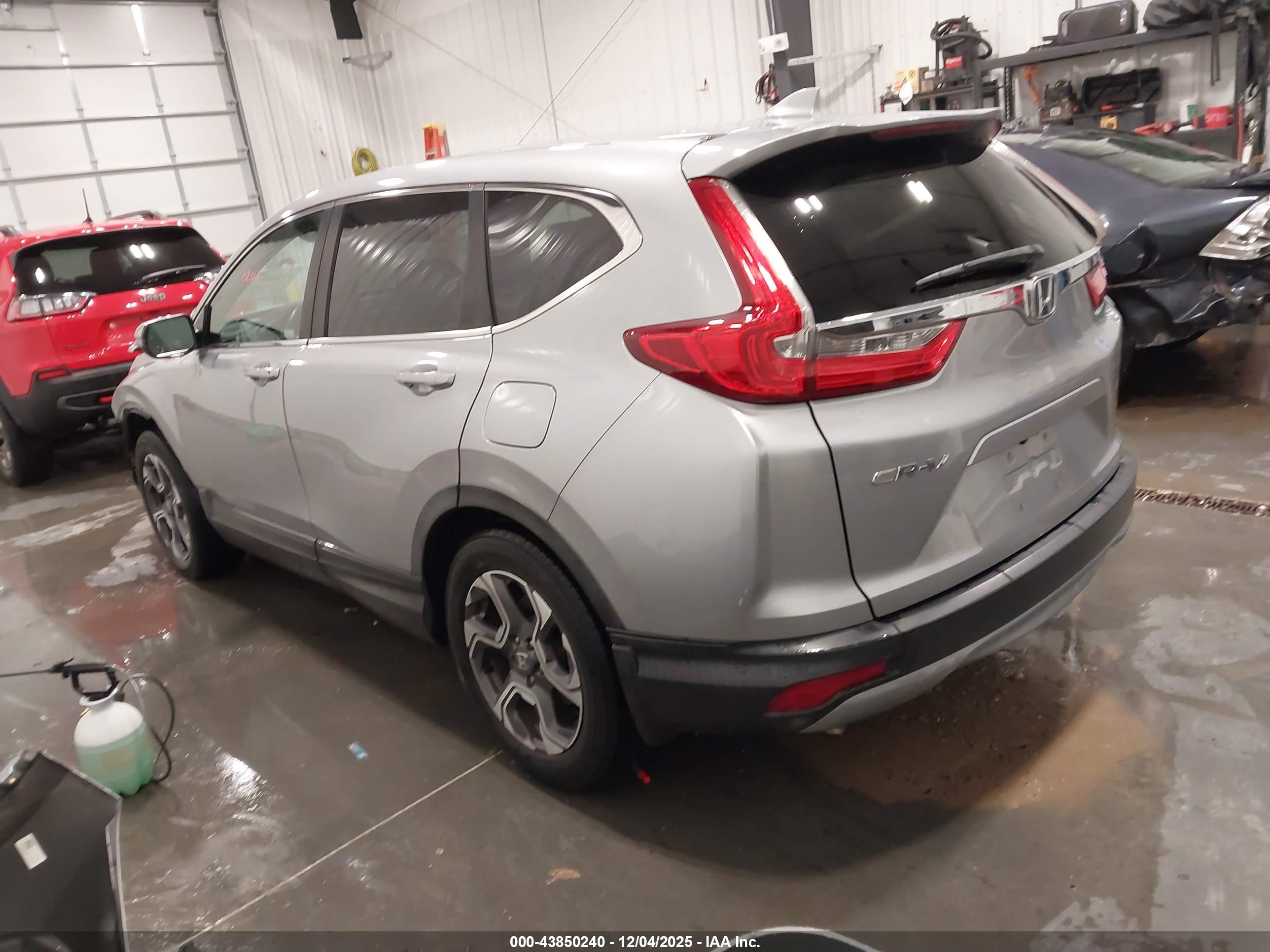 HONDA CR-V image 3