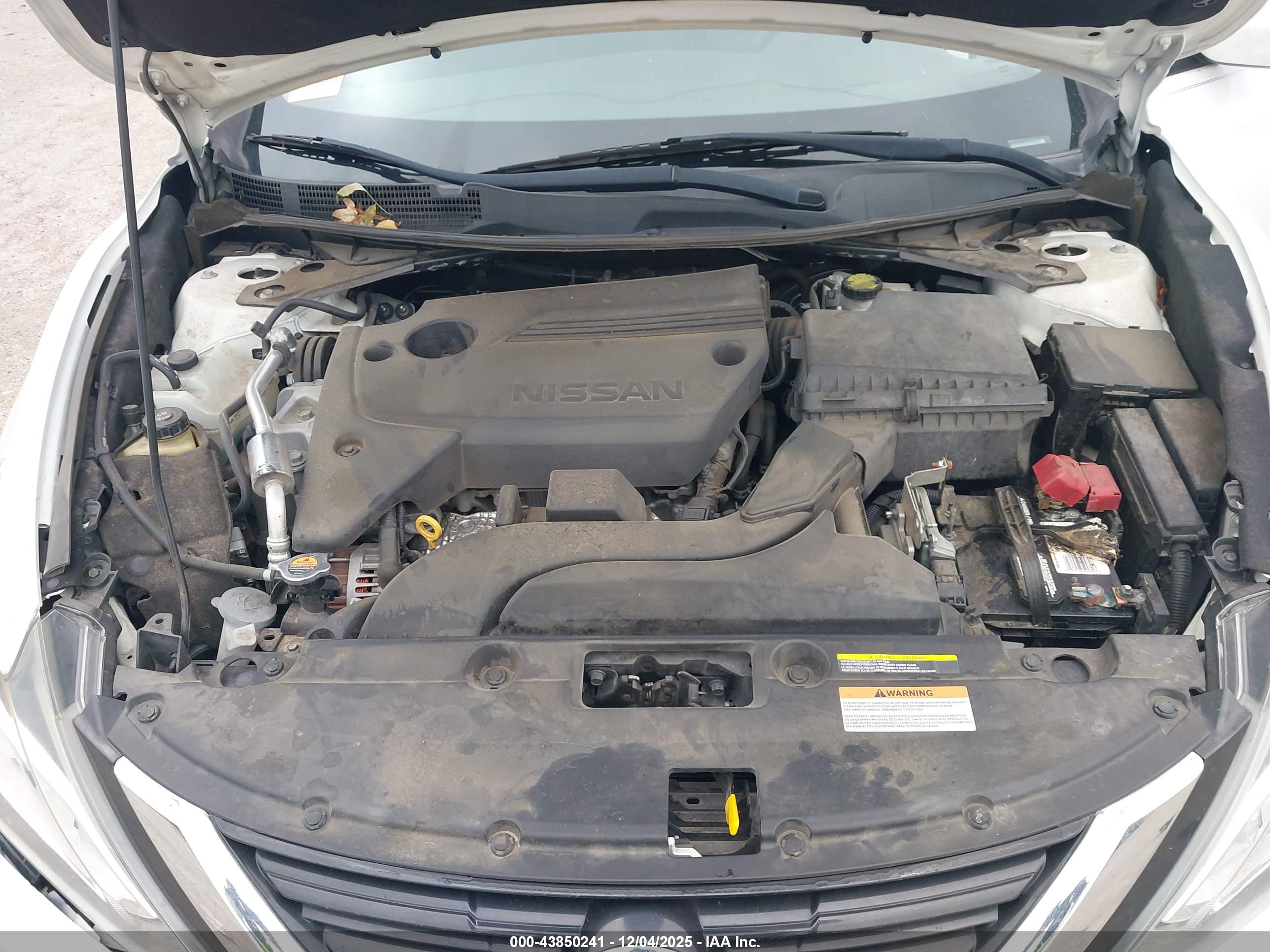 NISSAN ALTIMA image 10