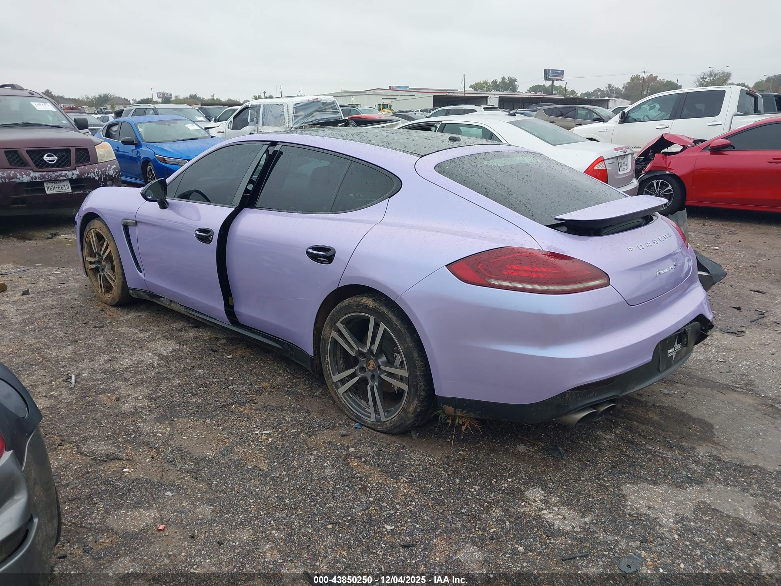 PORSCHE PANAMERA image 3