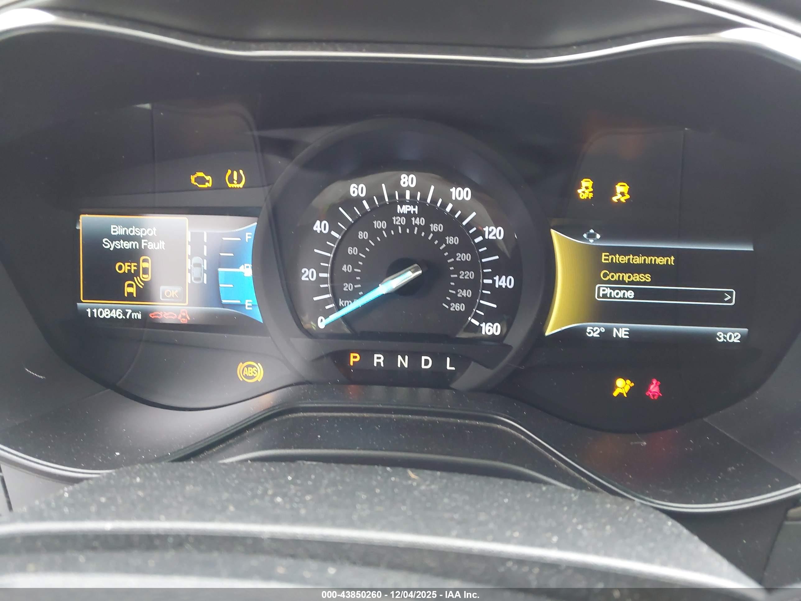 FORD FUSION image 7