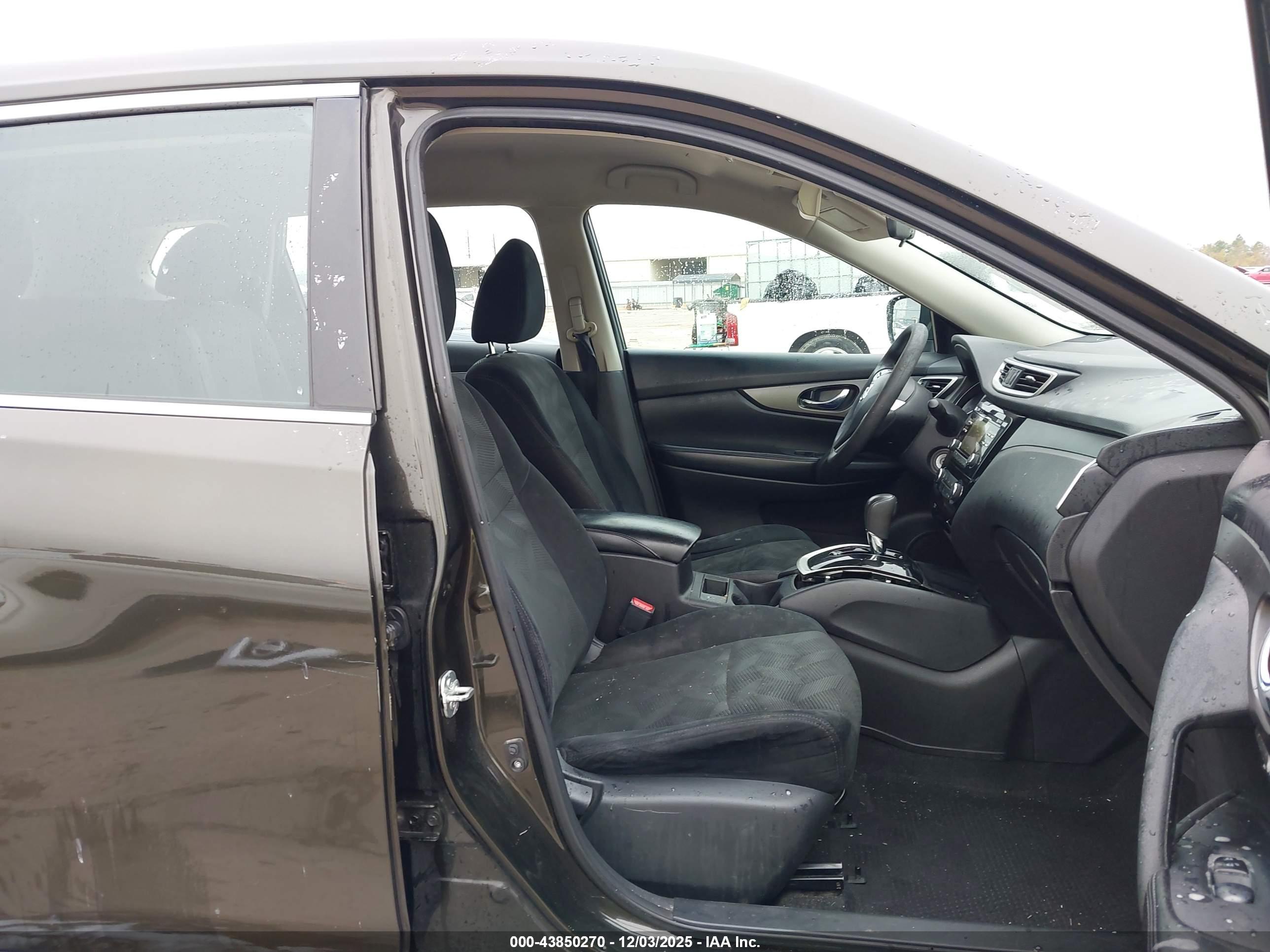 NISSAN ROGUE image 5