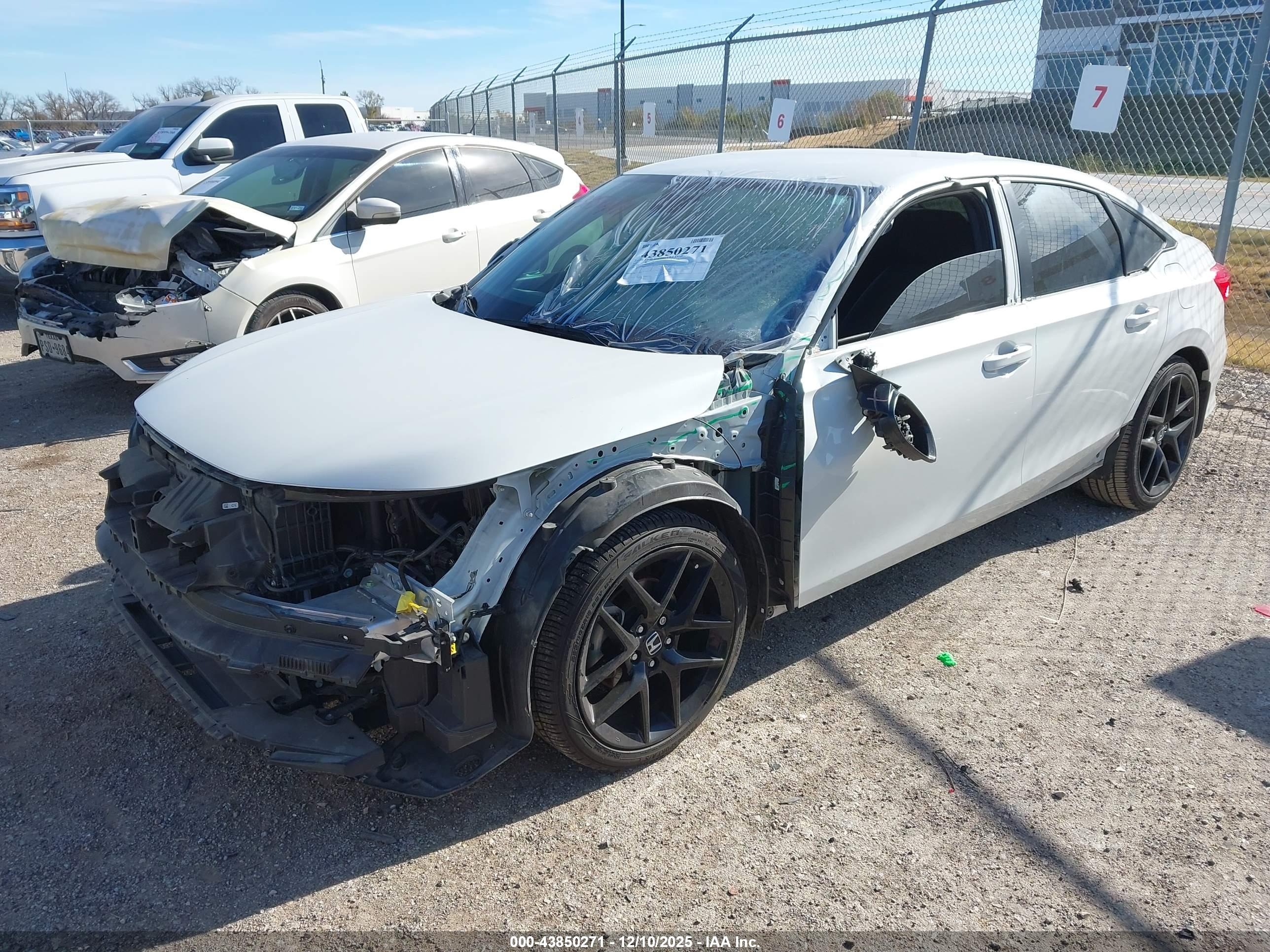 HONDA CIVIC image 2