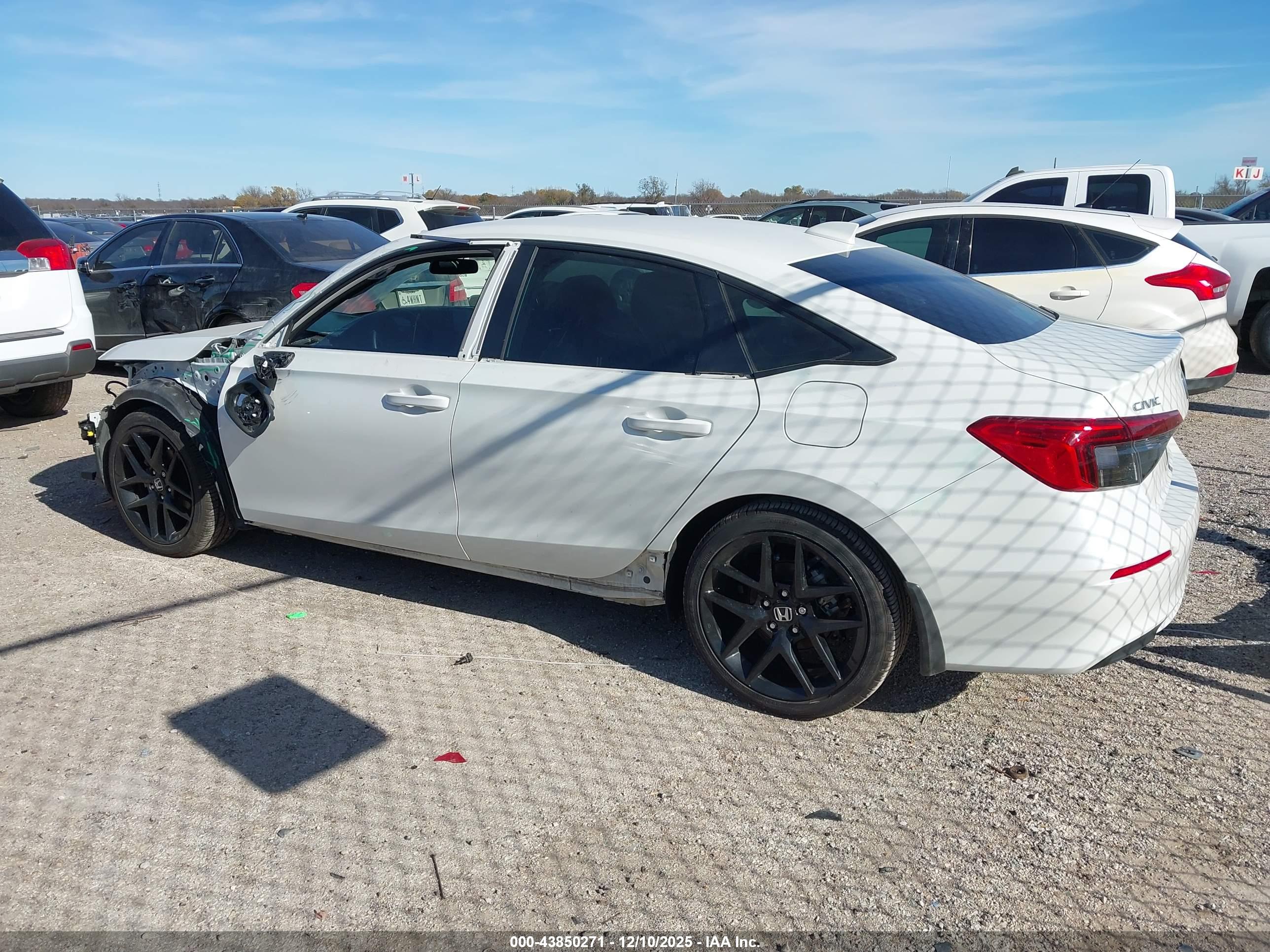 HONDA CIVIC image 3