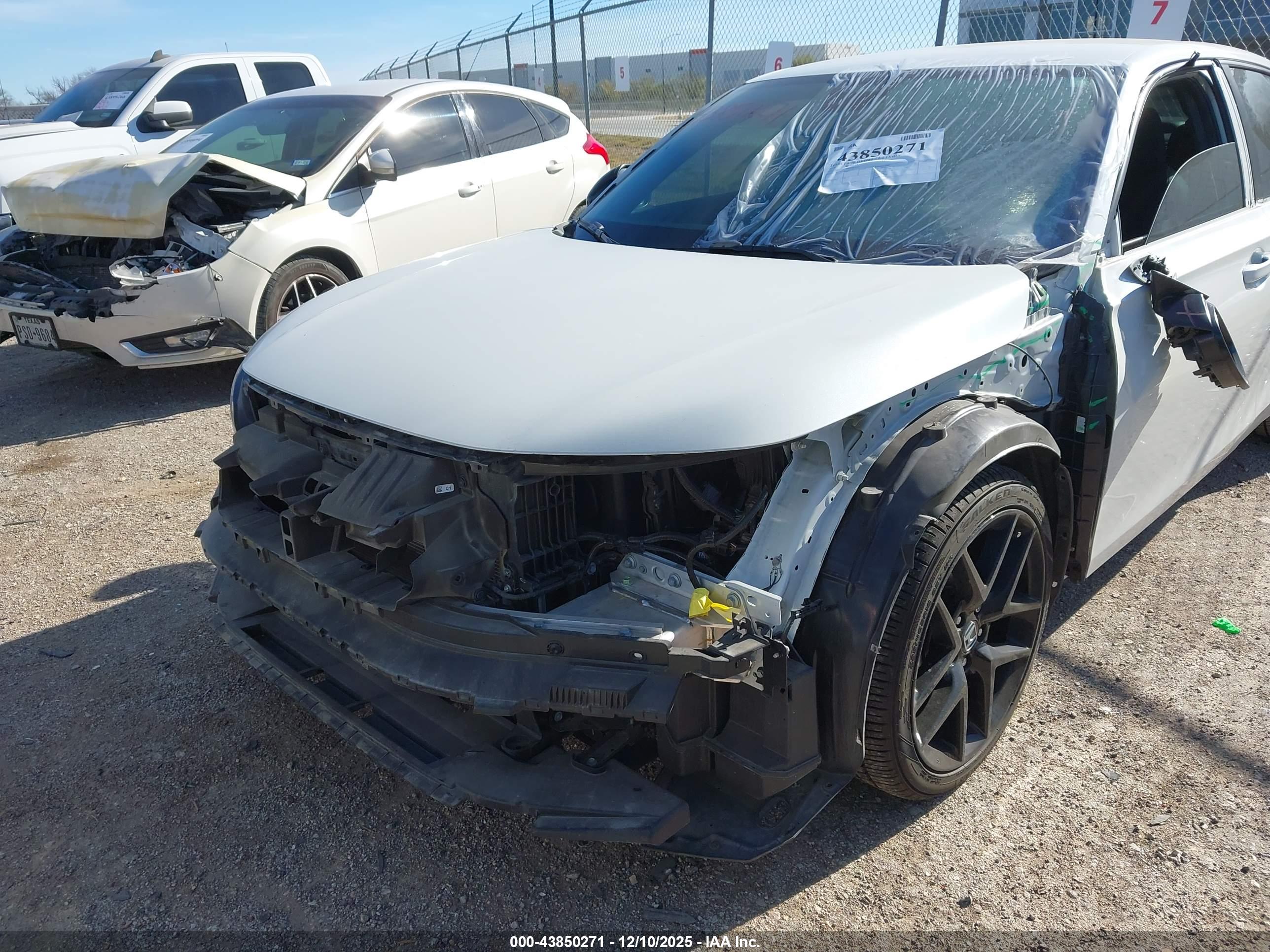 HONDA CIVIC image 6