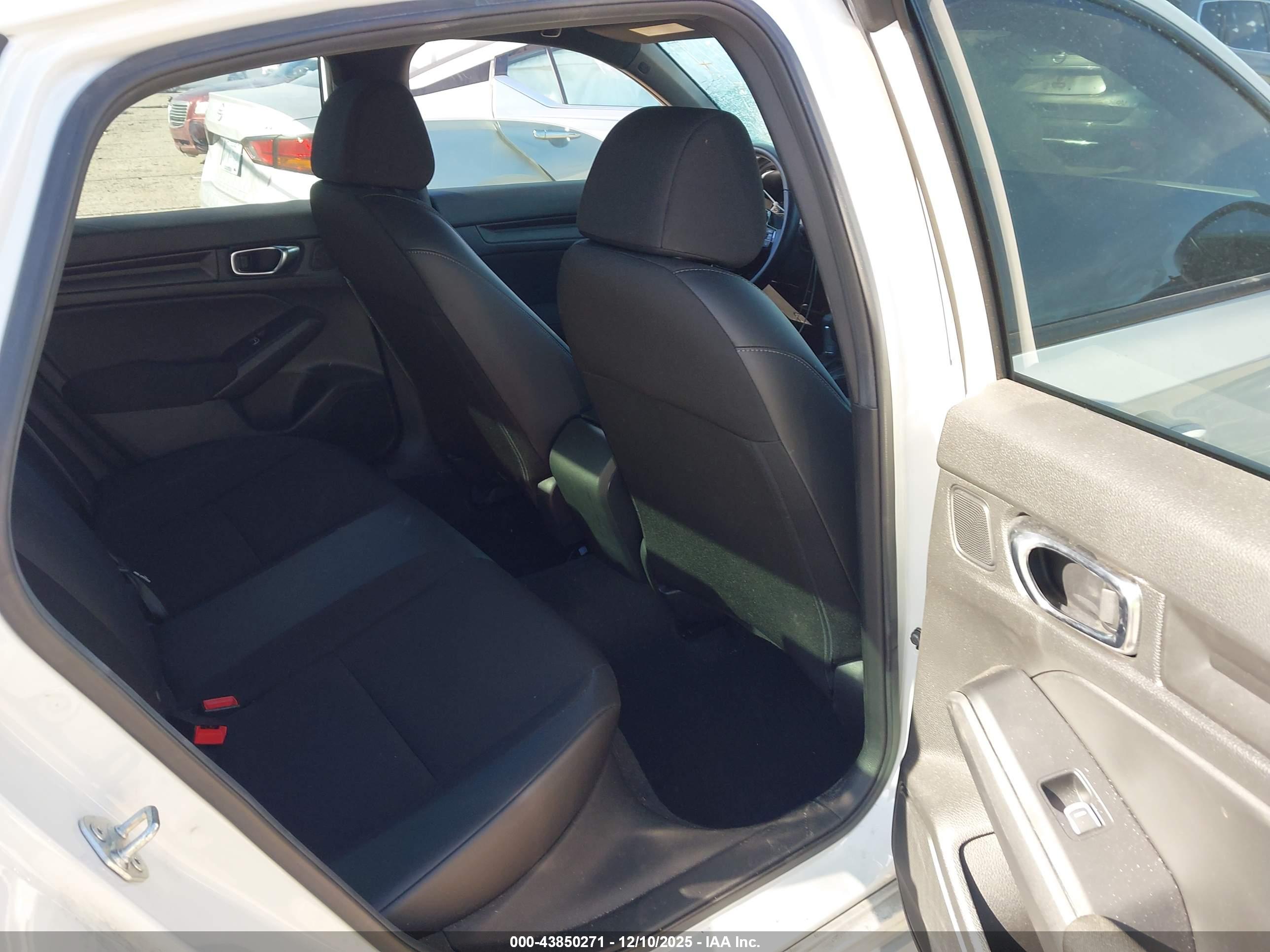 HONDA CIVIC image 8