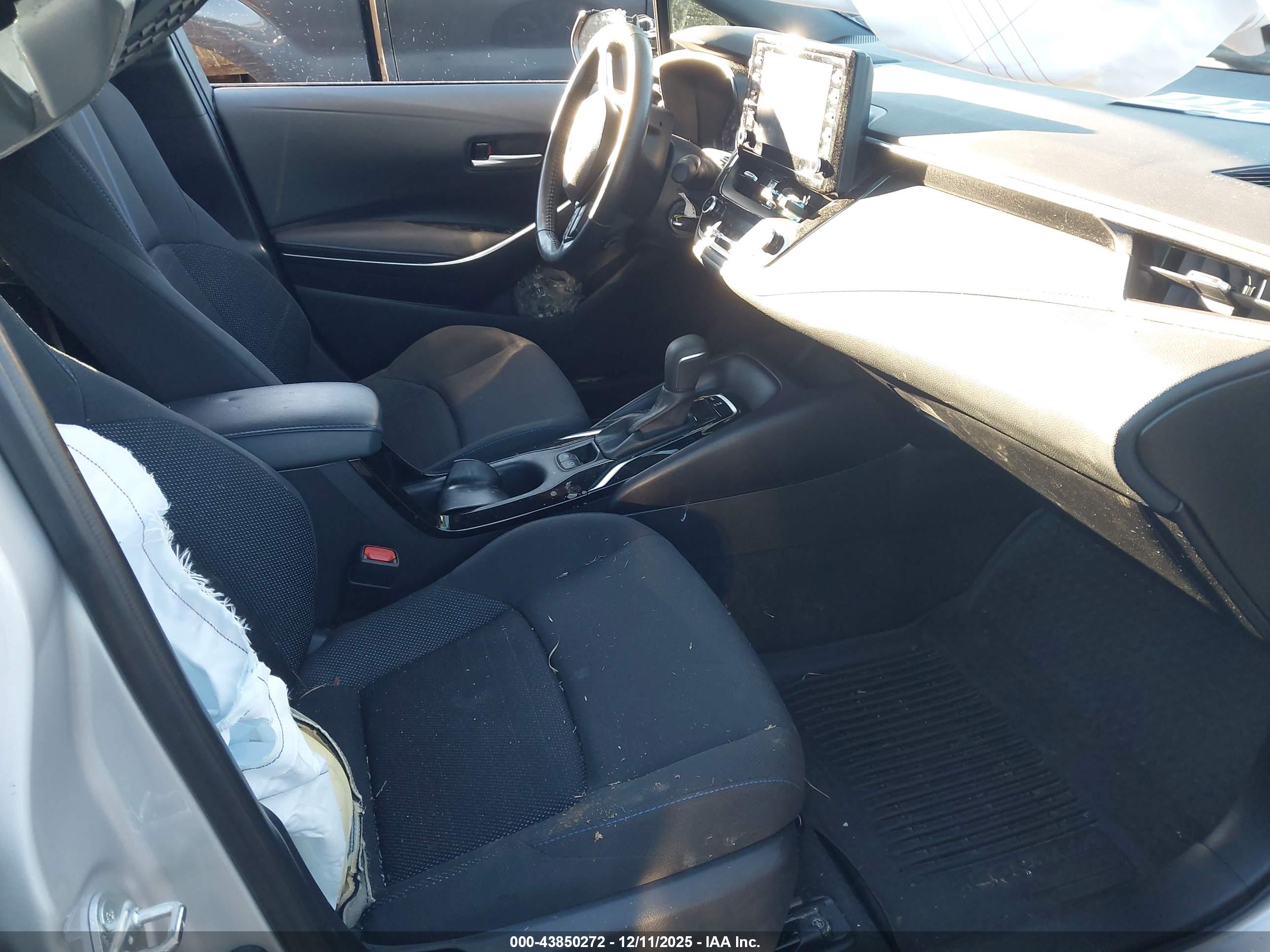 TOYOTA COROLLA image 5