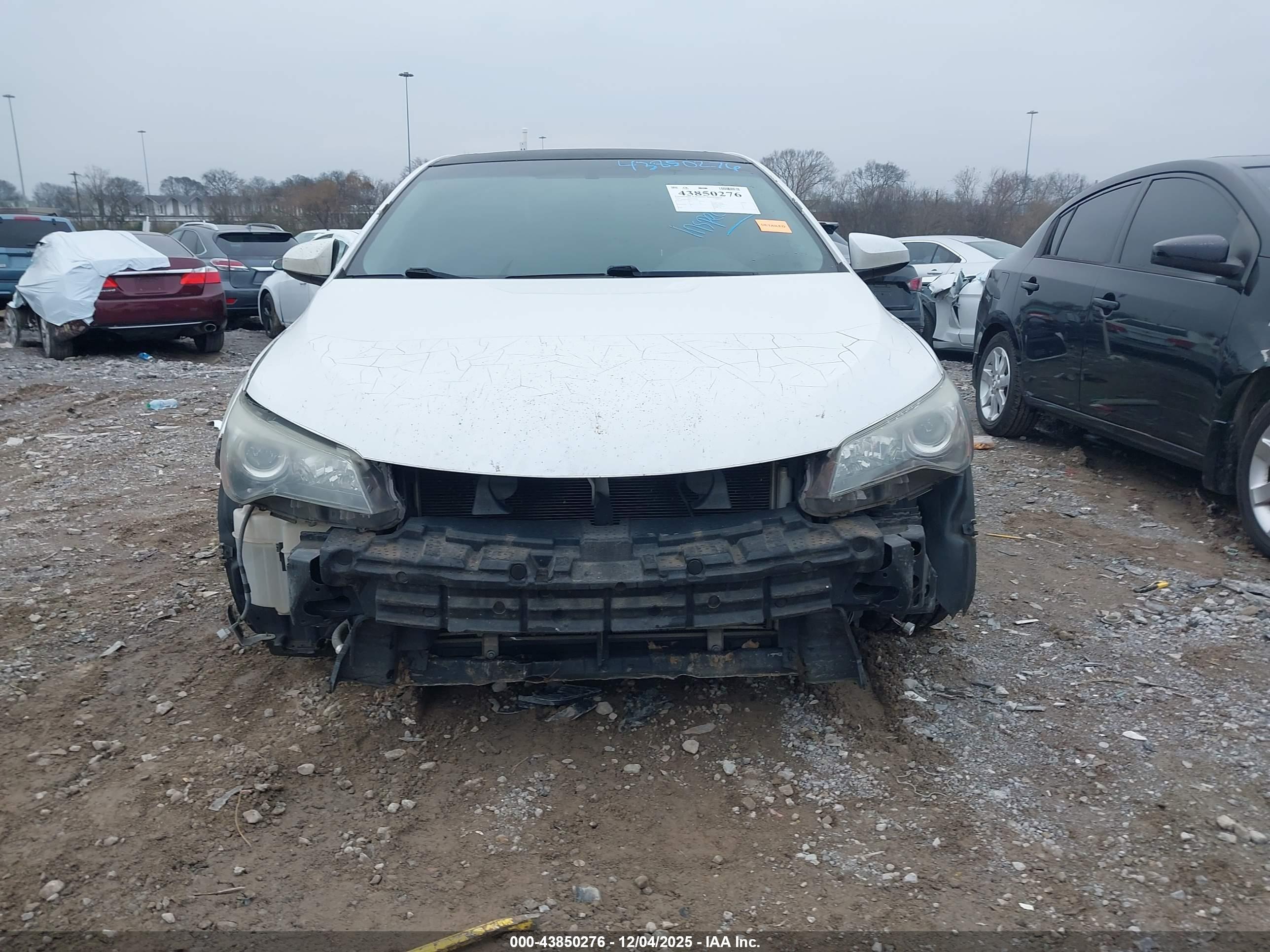 TOYOTA CAMRY image 6