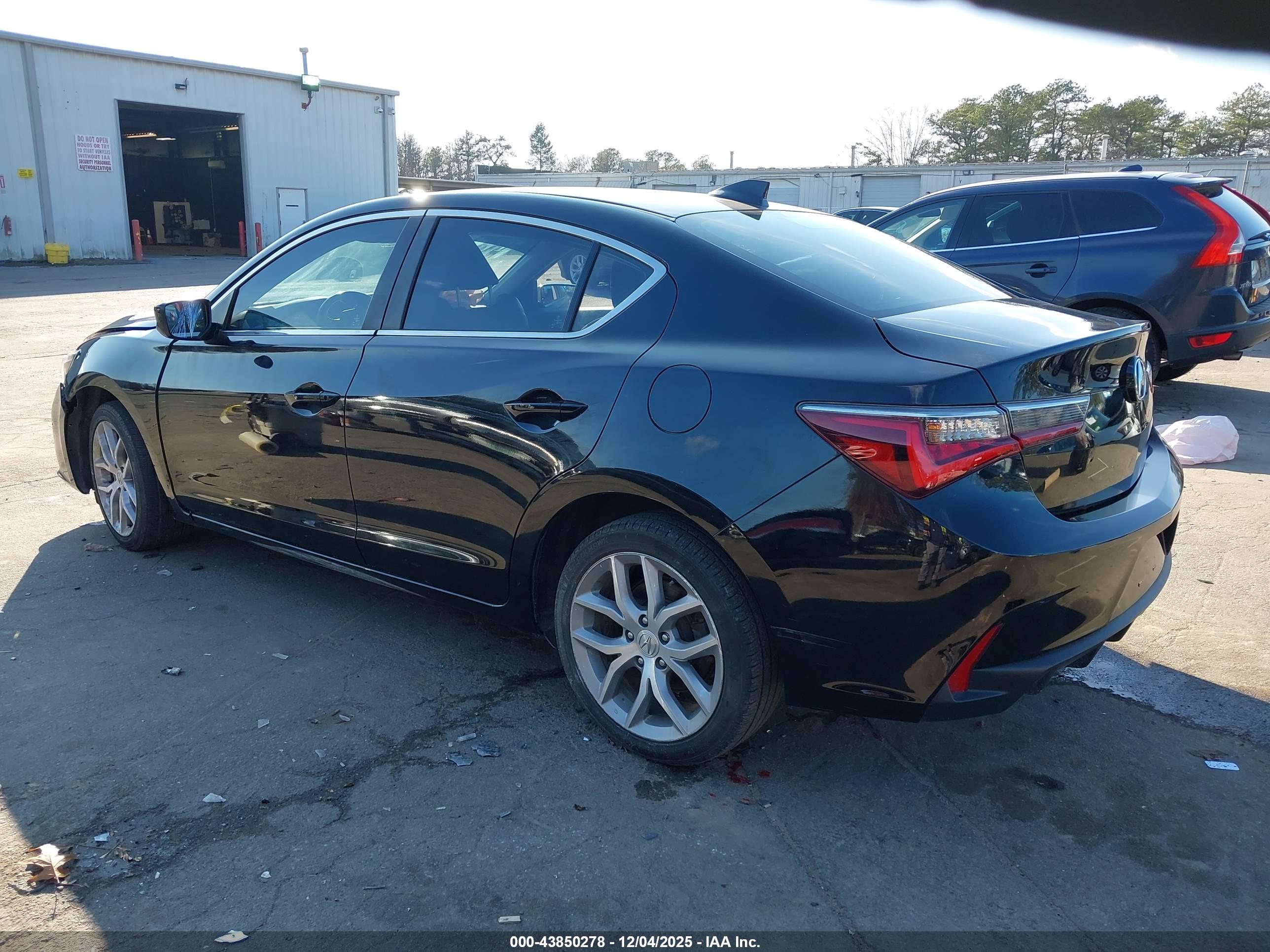 ACURA ILX image 3