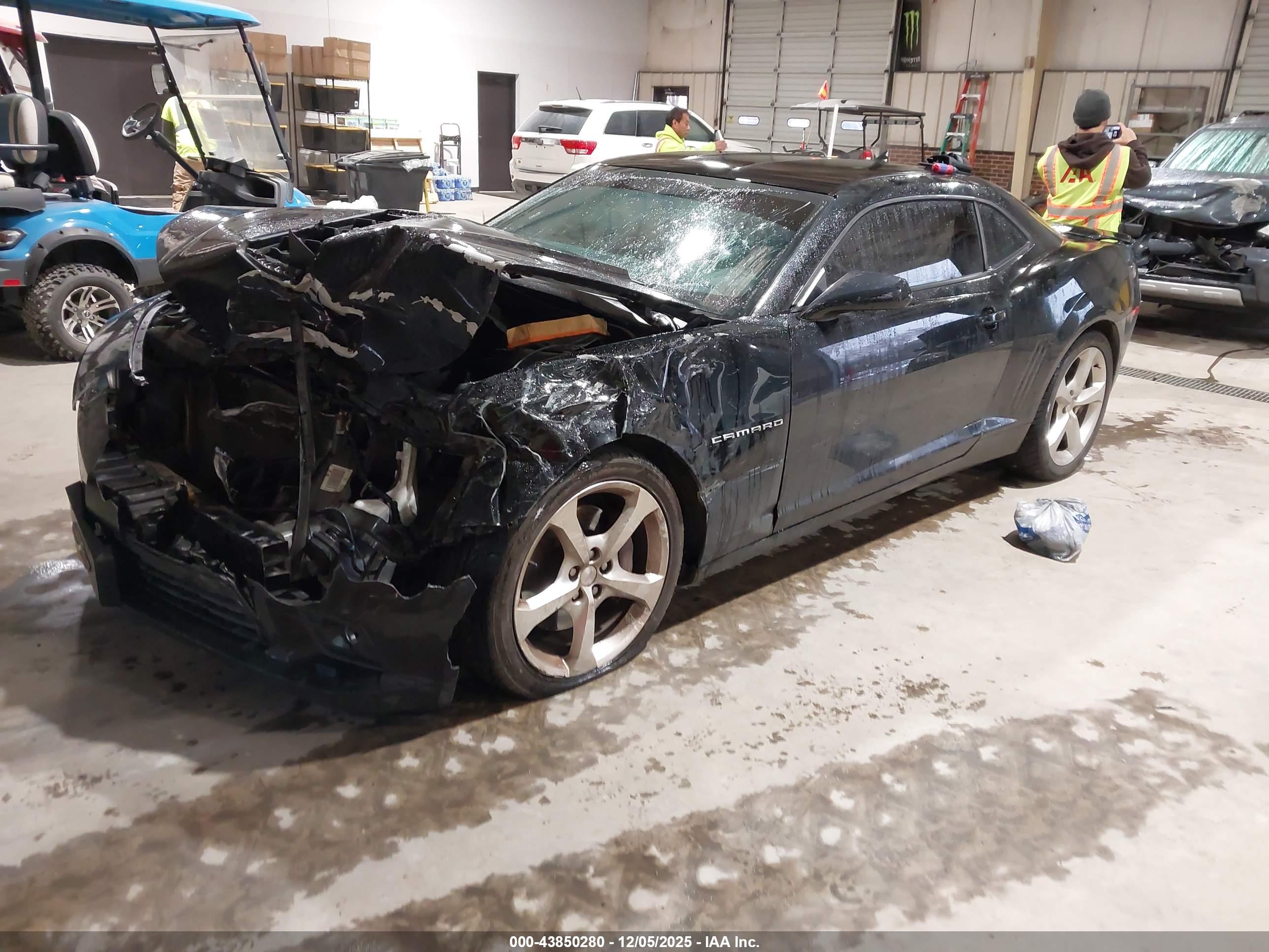 CHEVROLET CAMARO image 2