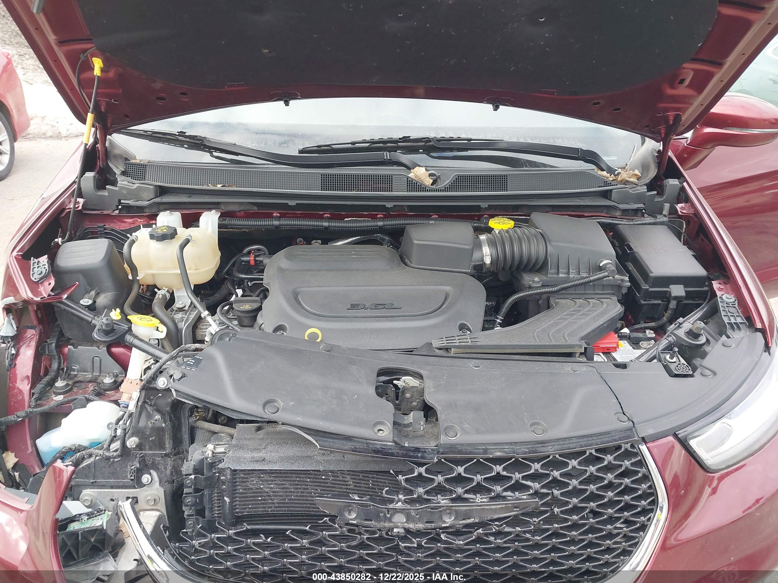CHRYSLER PACIFICA image 10