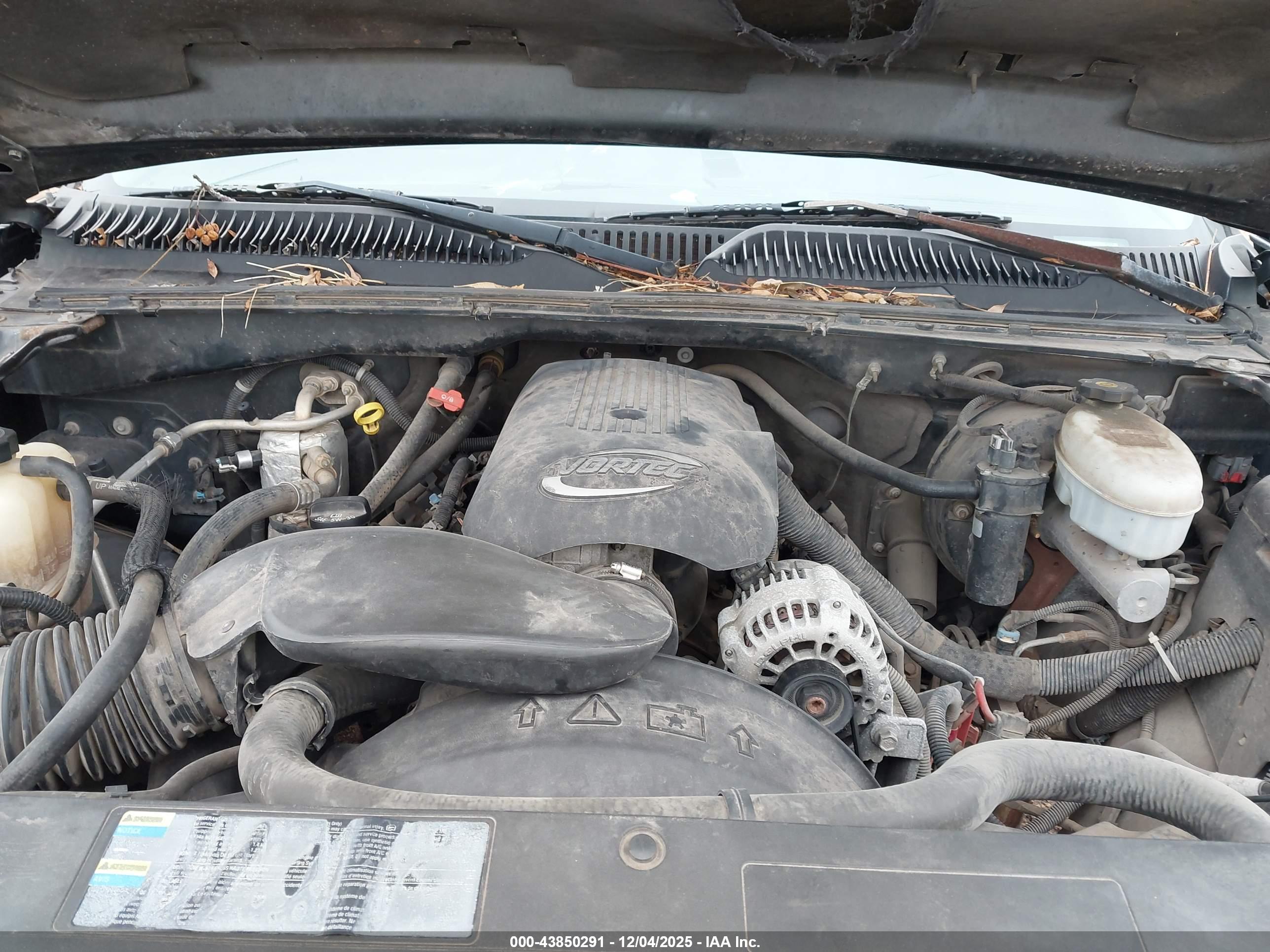 CHEVROLET SILVERADO image 10