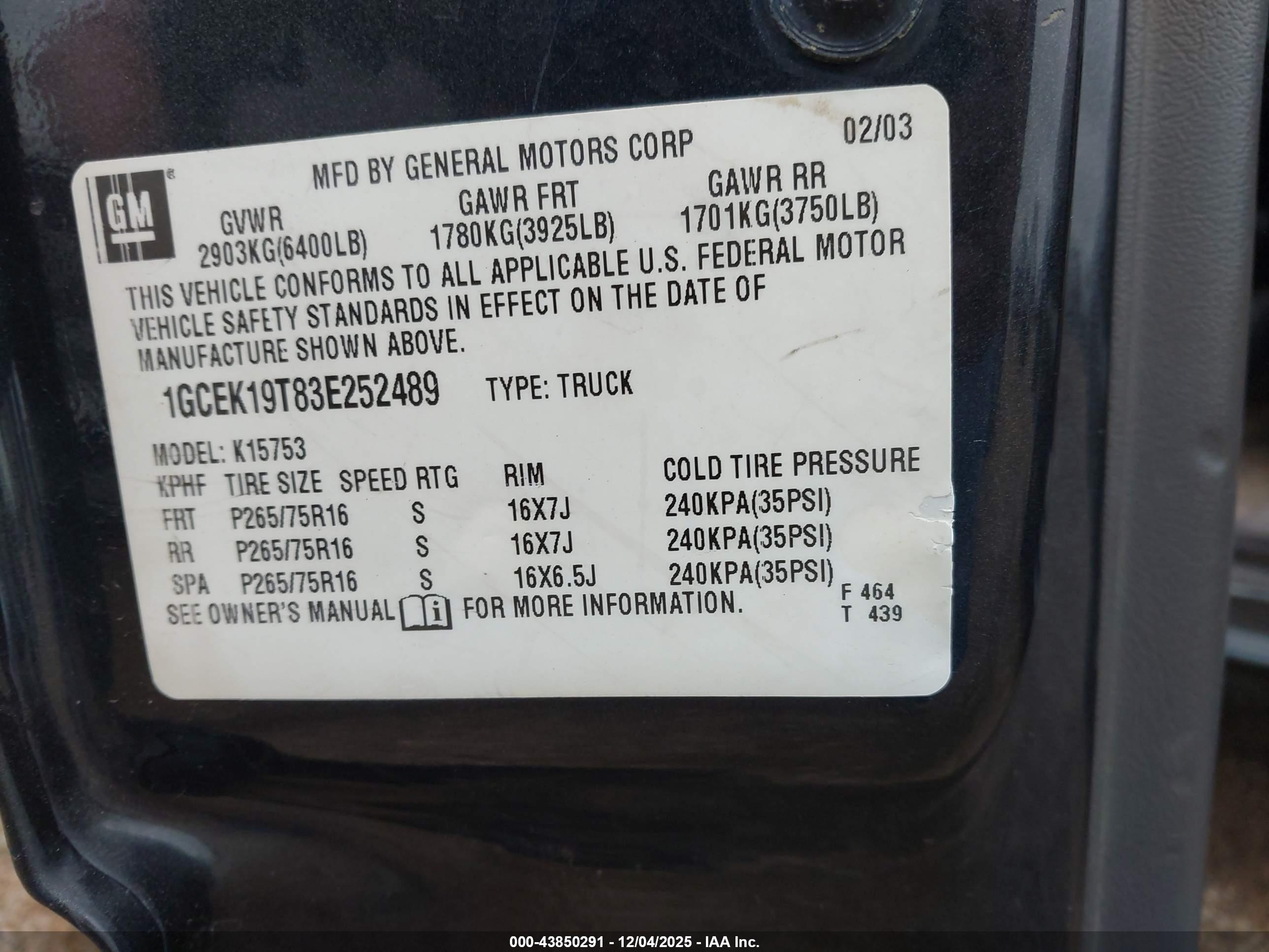 CHEVROLET SILVERADO image 9
