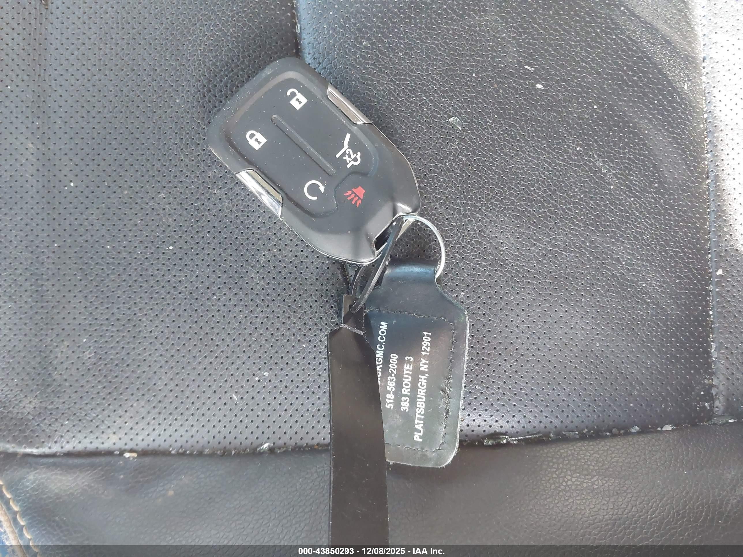 GMC TERRAIN image 11