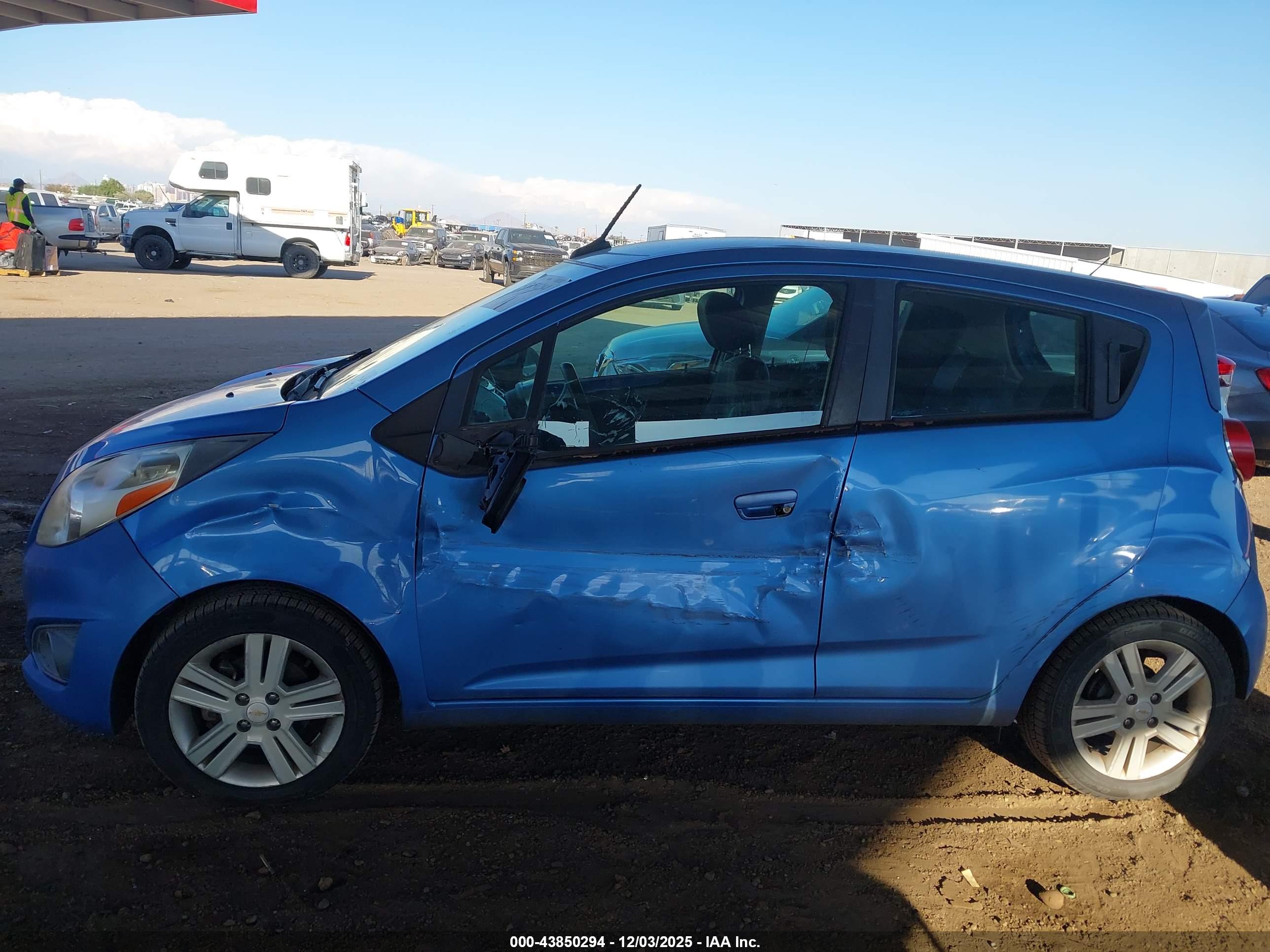 CHEVROLET SPARK image 6