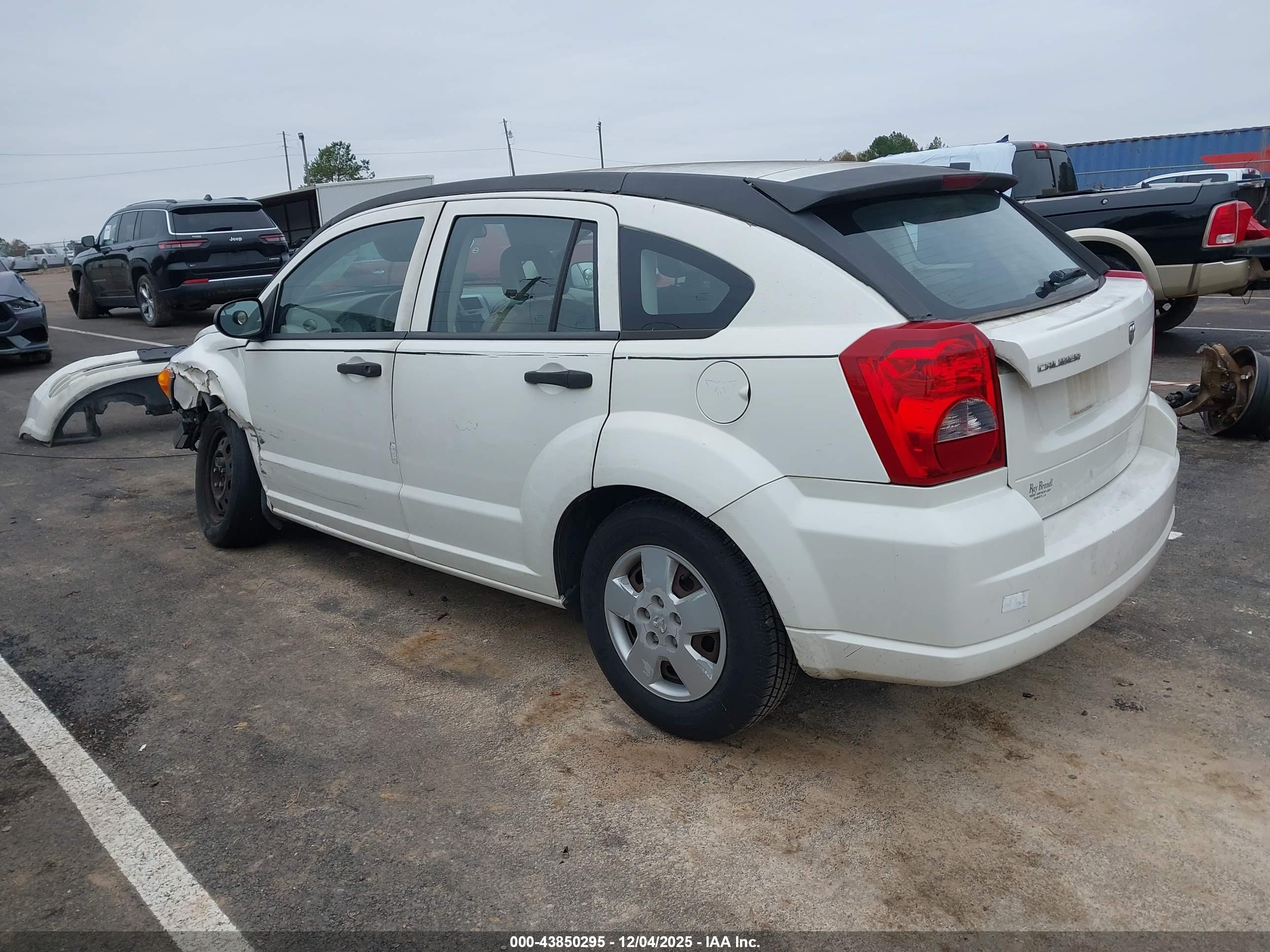 DODGE CALIBER image 3