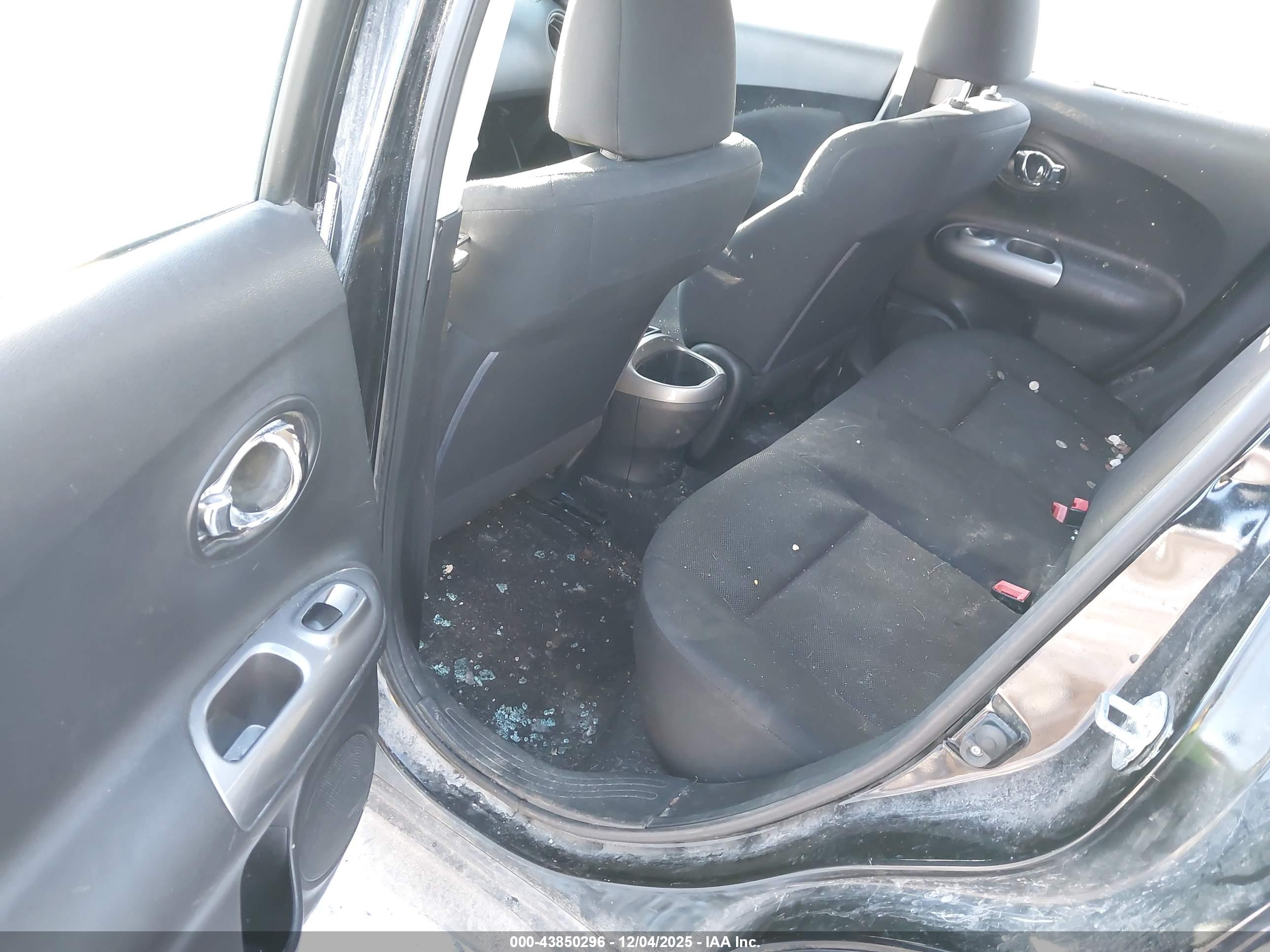 NISSAN JUKE image 8