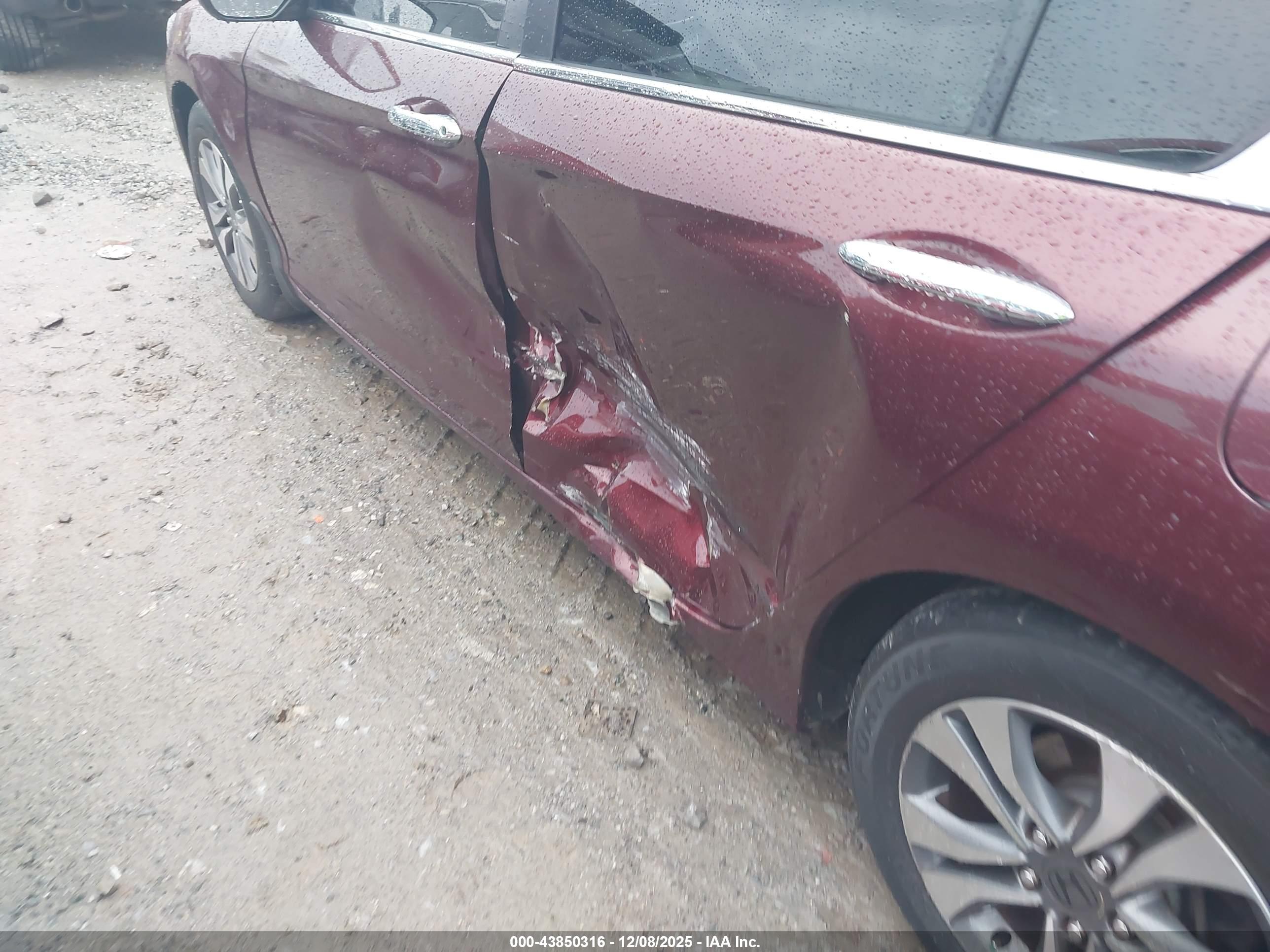 HONDA ACCORD image 6