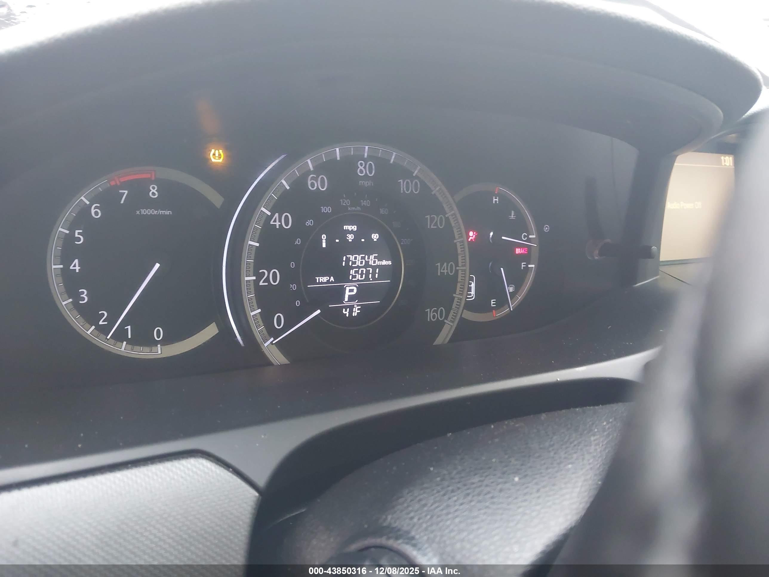 HONDA ACCORD image 7