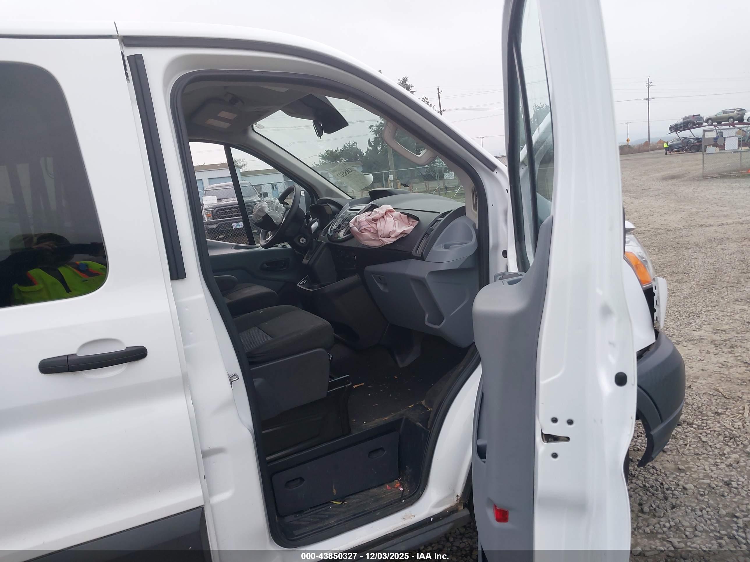 FORD TRANSIT-350 image 5