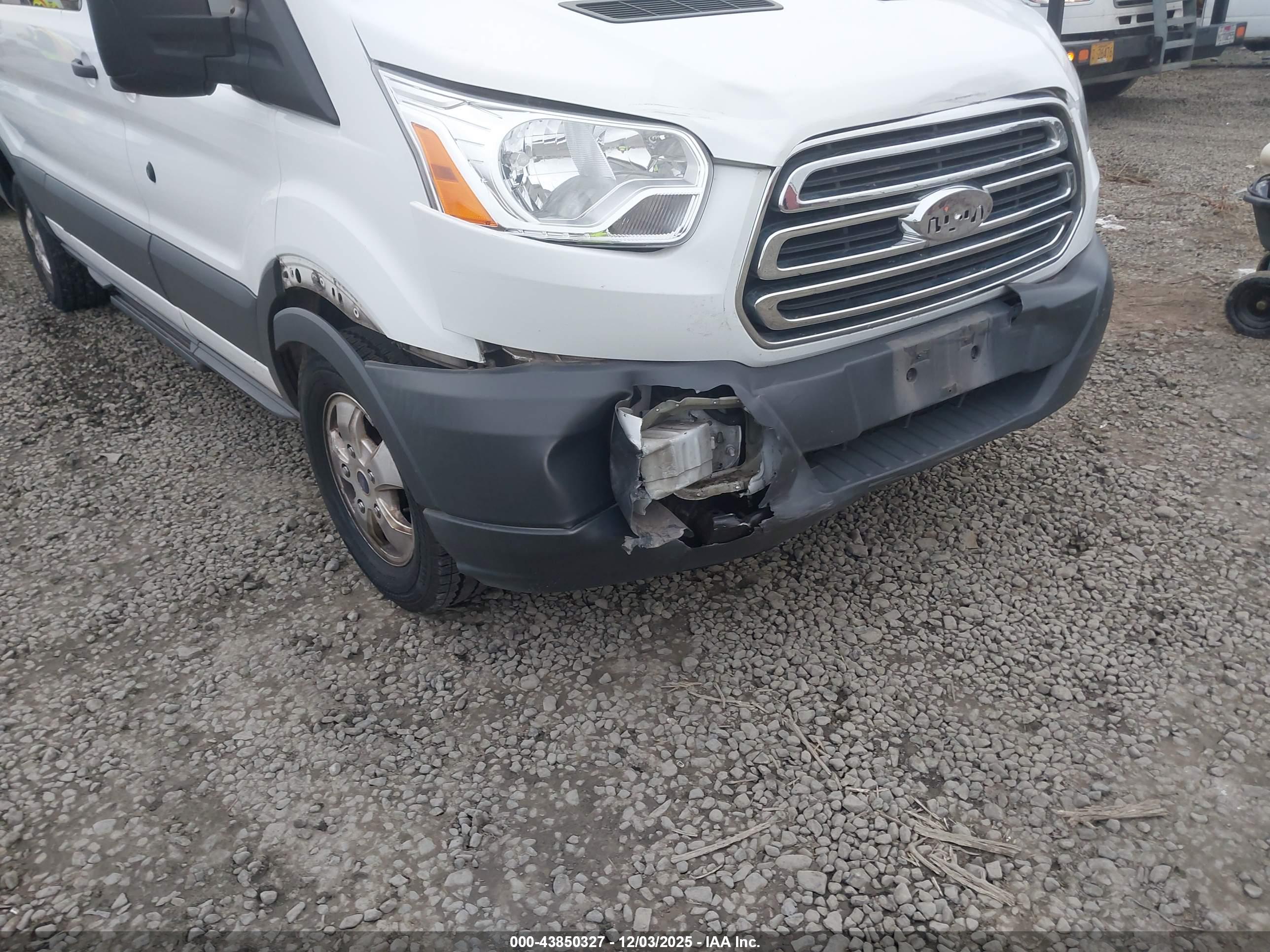 FORD TRANSIT-350 image 6