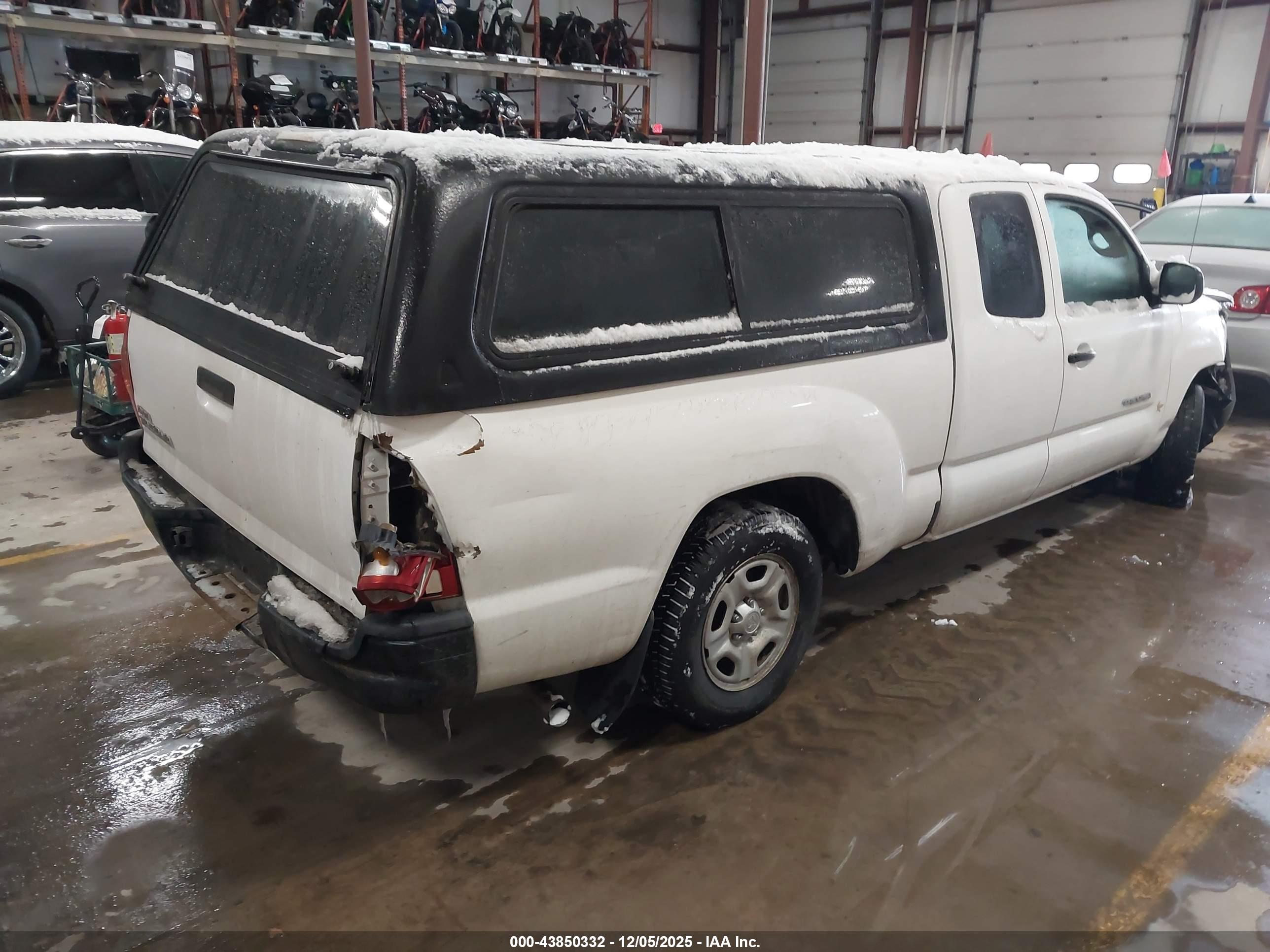 TOYOTA TACOMA image 4