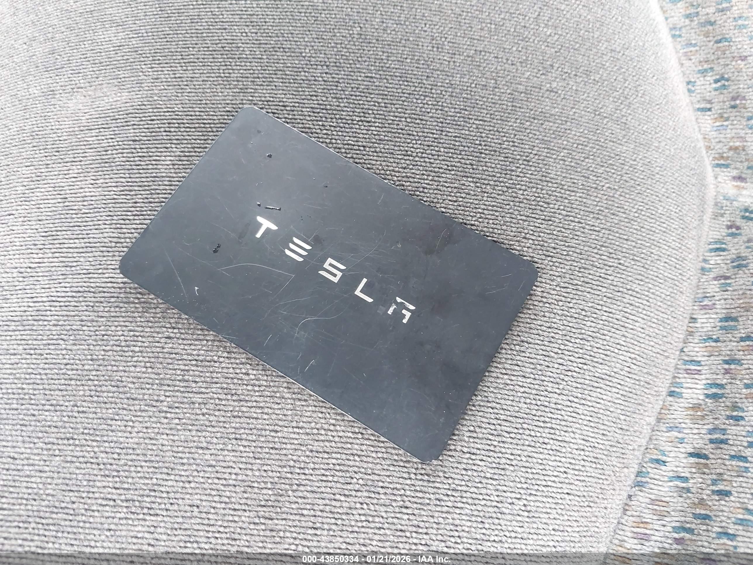 TESLA MODEL image 11