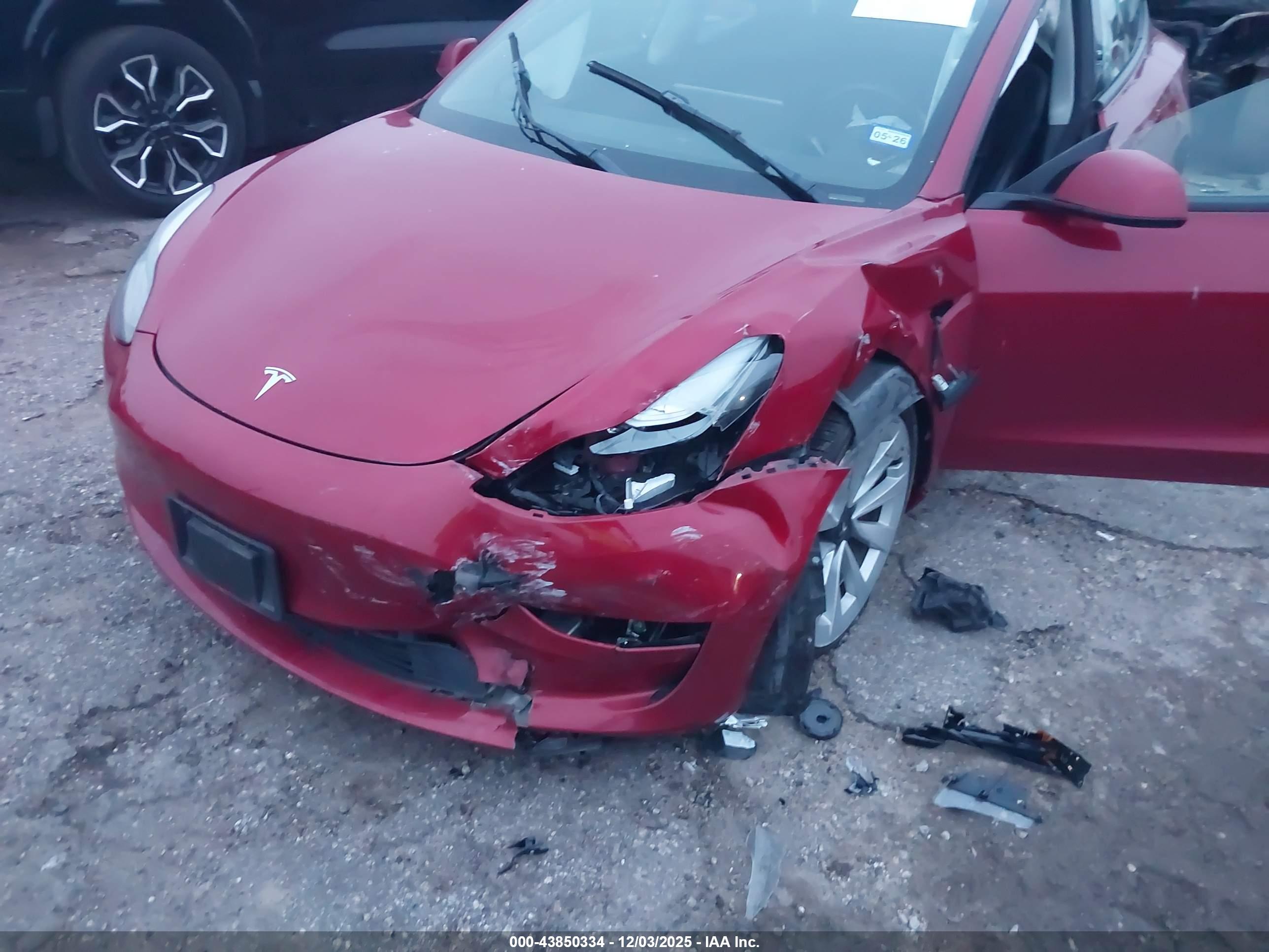 TESLA MODEL image 6
