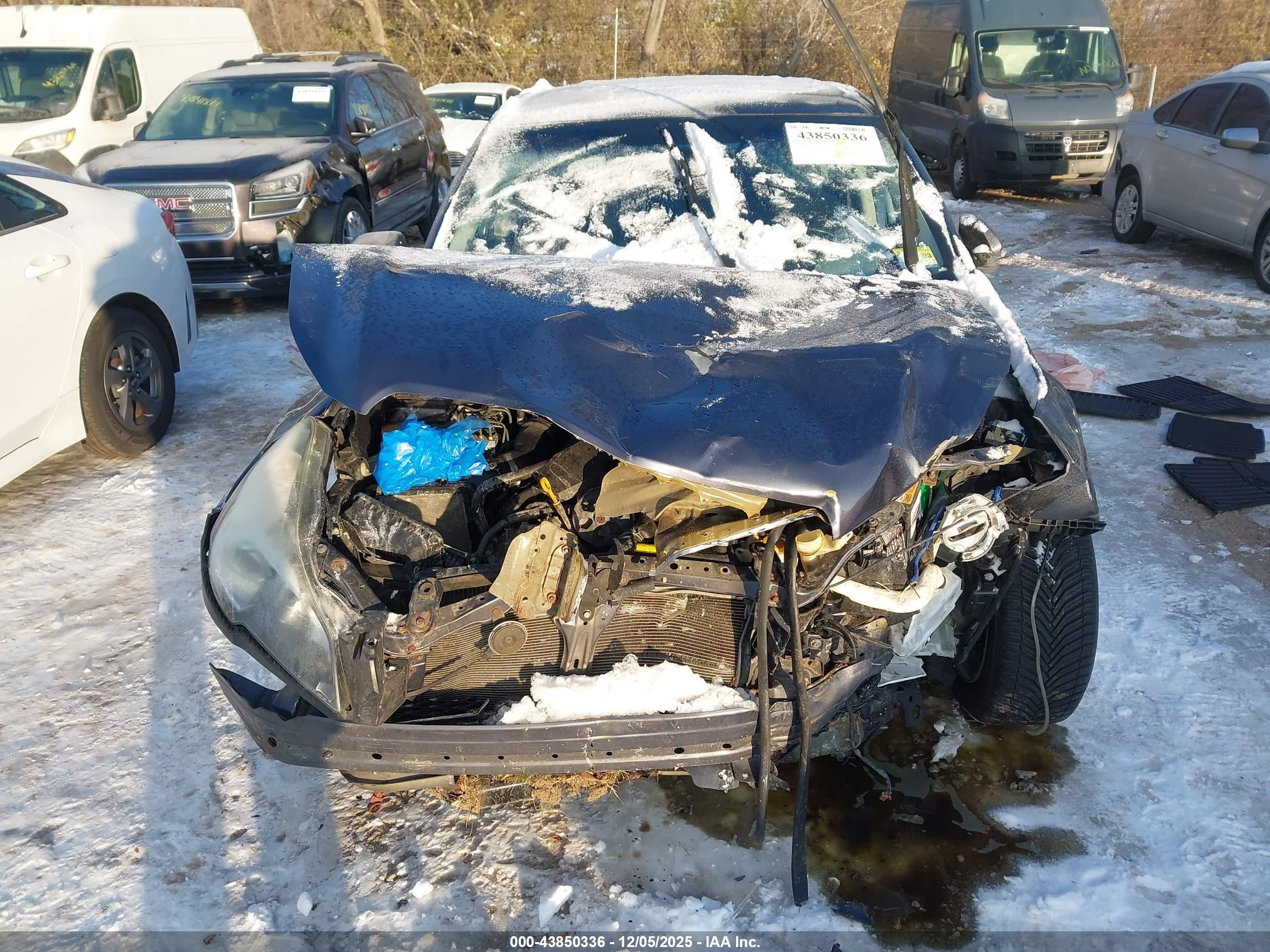 SUBARU LEGACY image 6