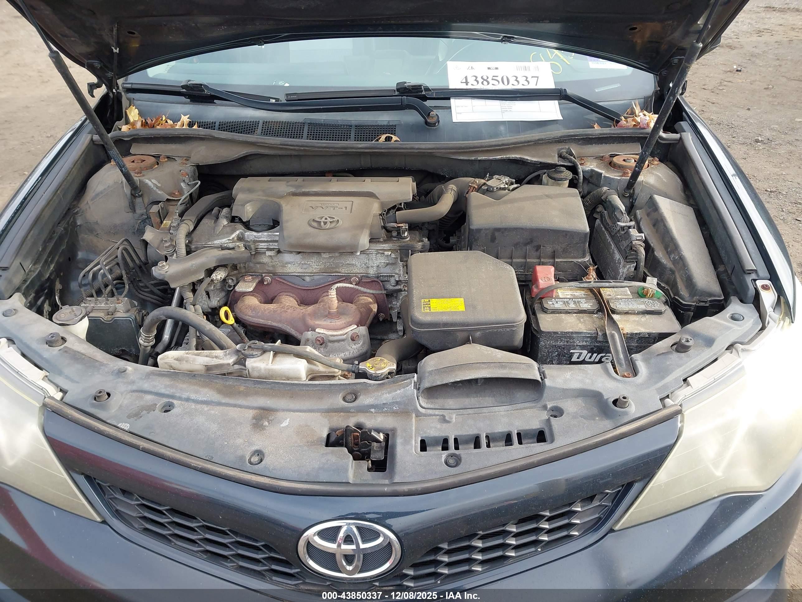 TOYOTA CAMRY image 10