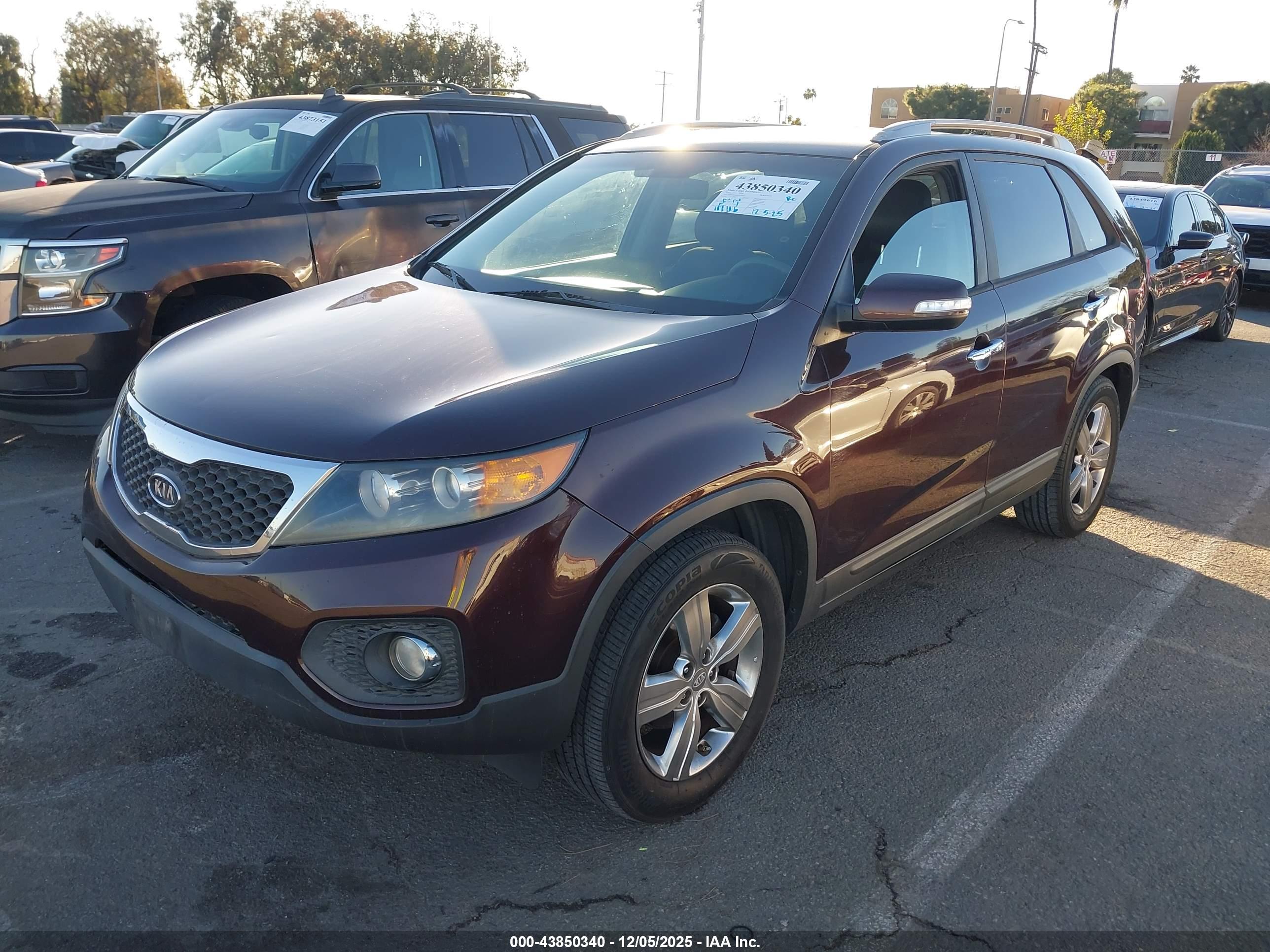 KIA SORENTO image 2