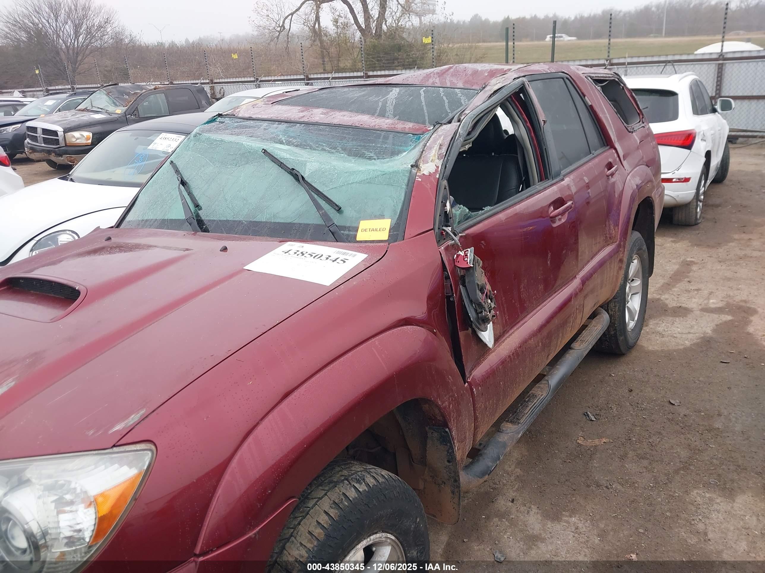 TOYOTA 4RUNNER image 6
