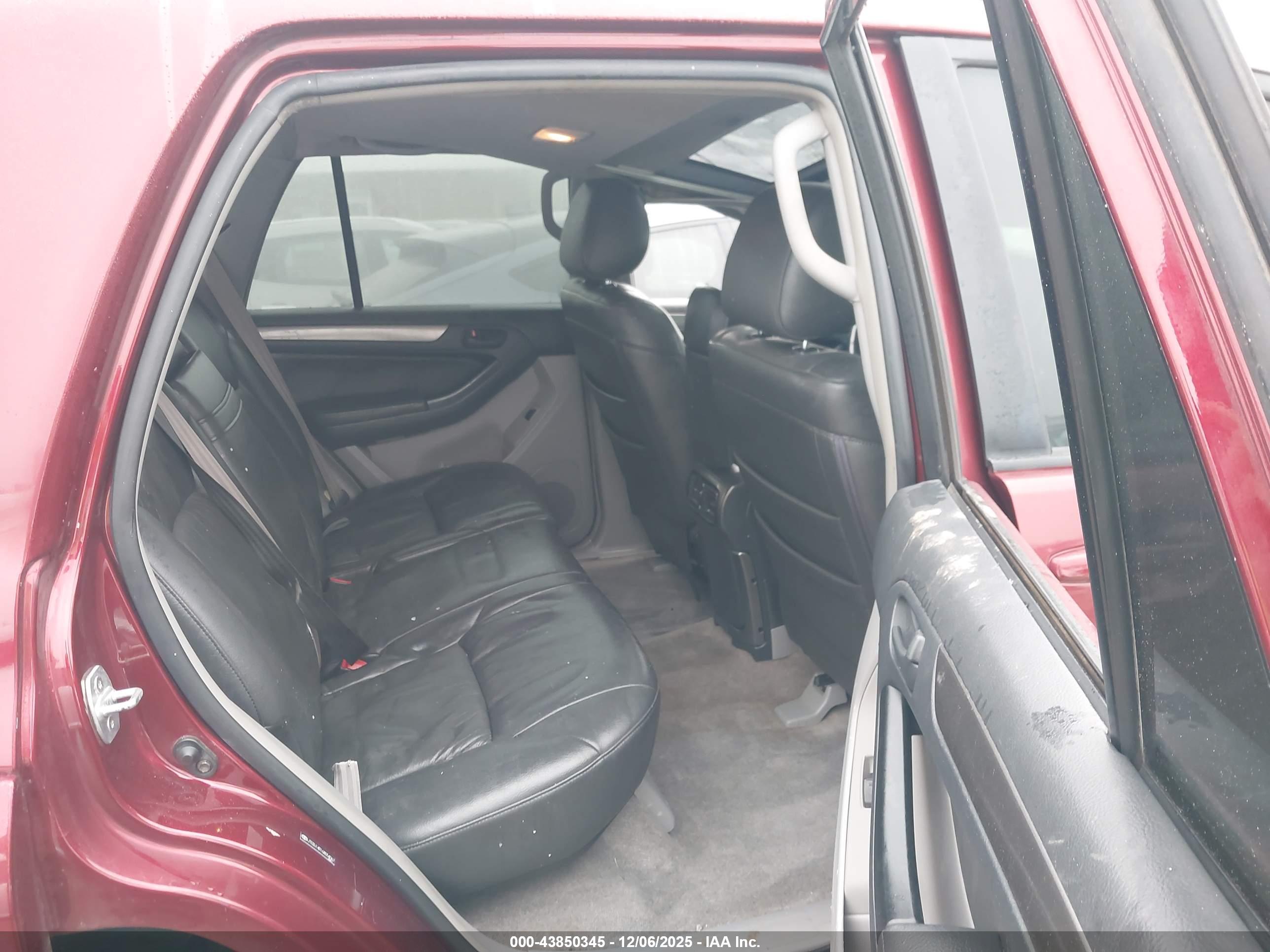 TOYOTA 4RUNNER image 8