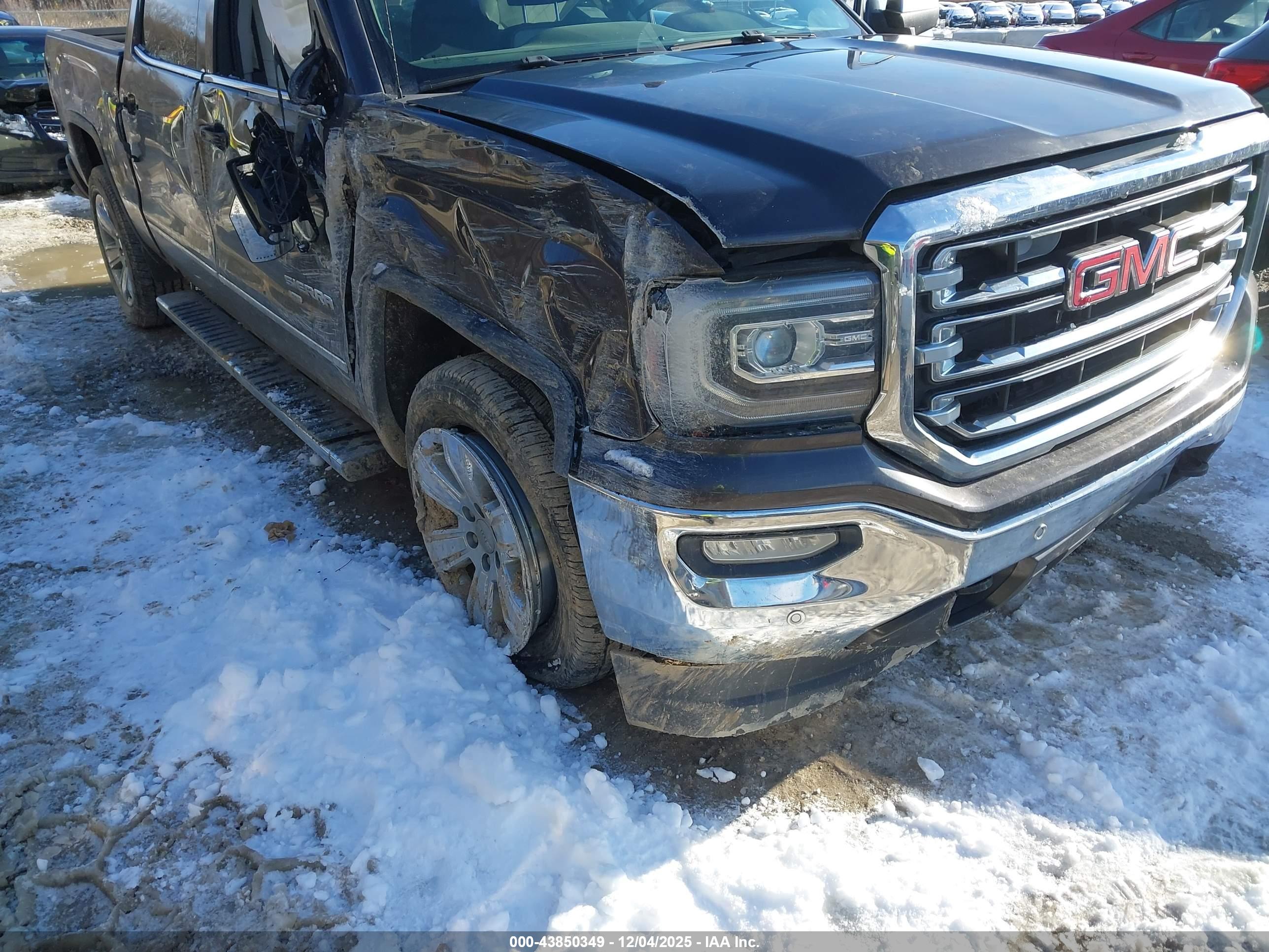 GMC SIERRA image 6