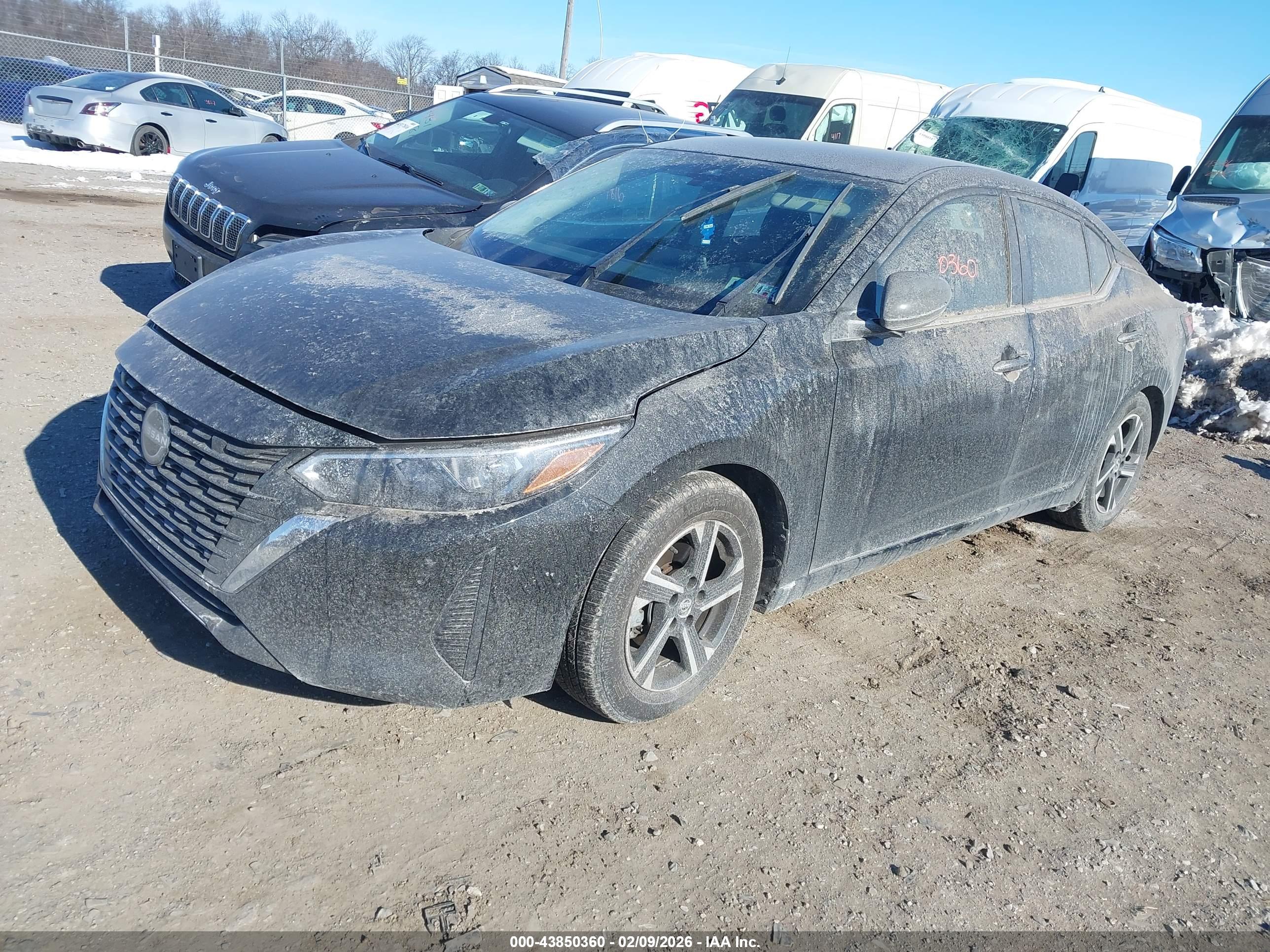 NISSAN SENTRA image 2