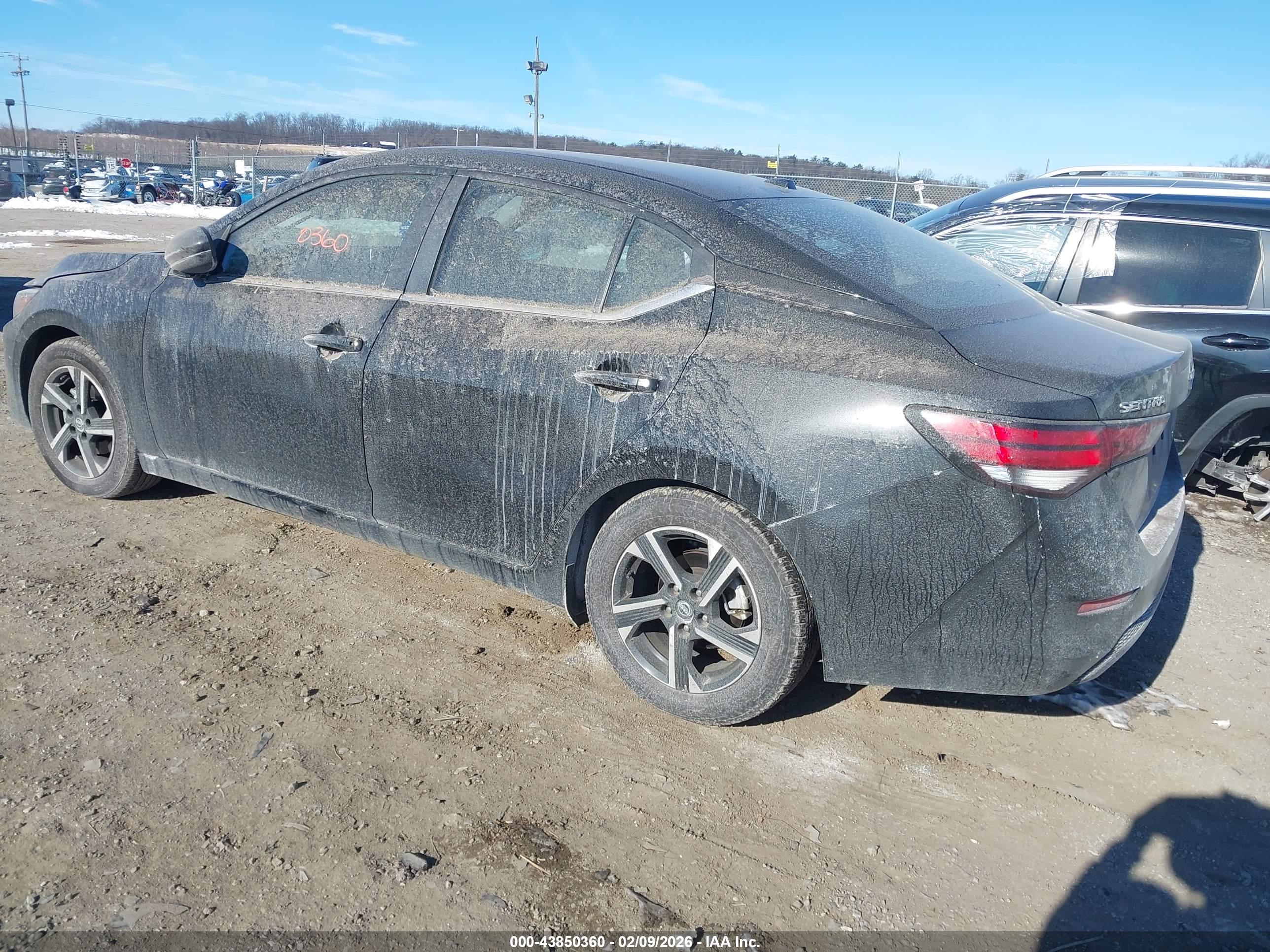 NISSAN SENTRA image 3